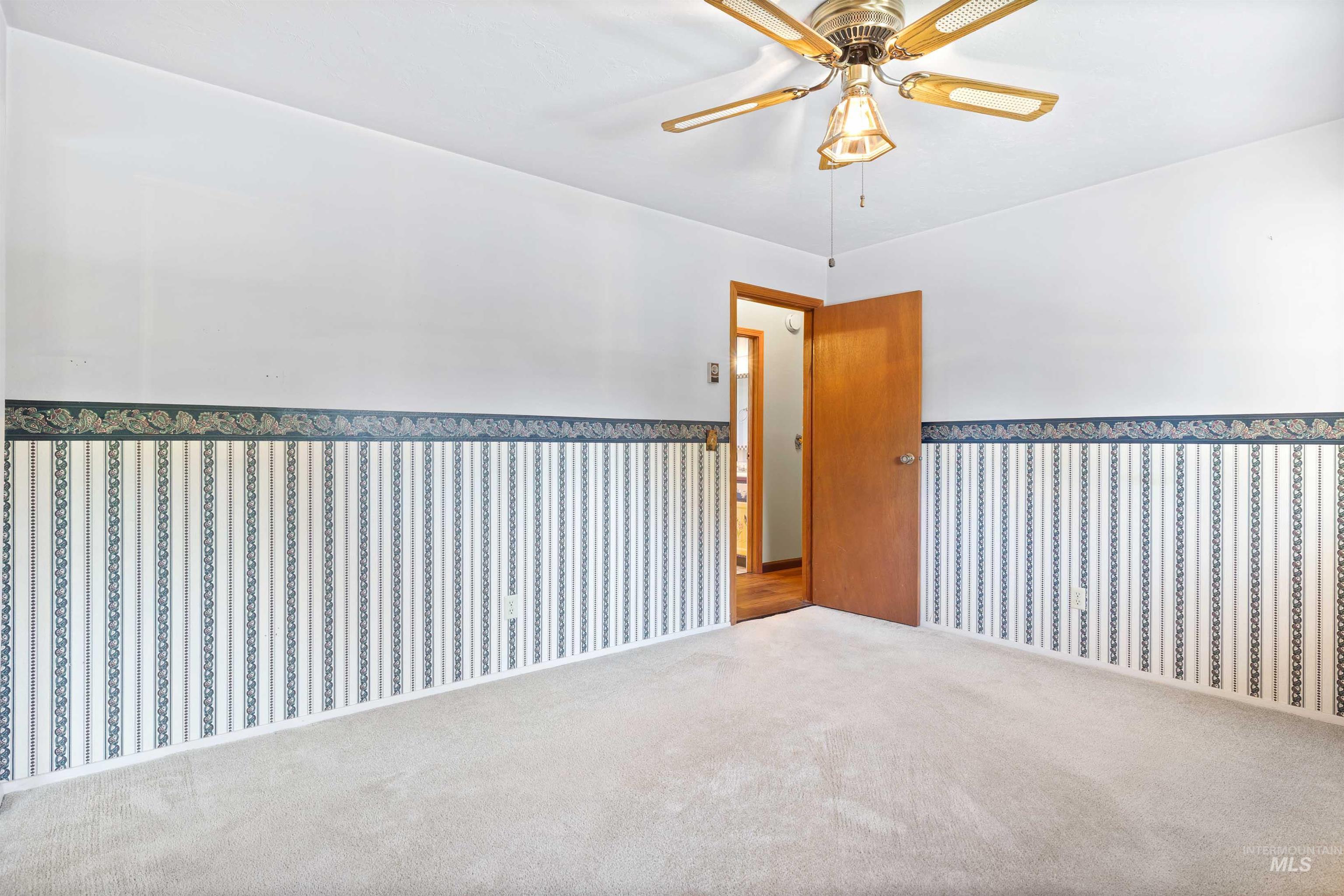 764 Meadows Dr. Property Photo 12
