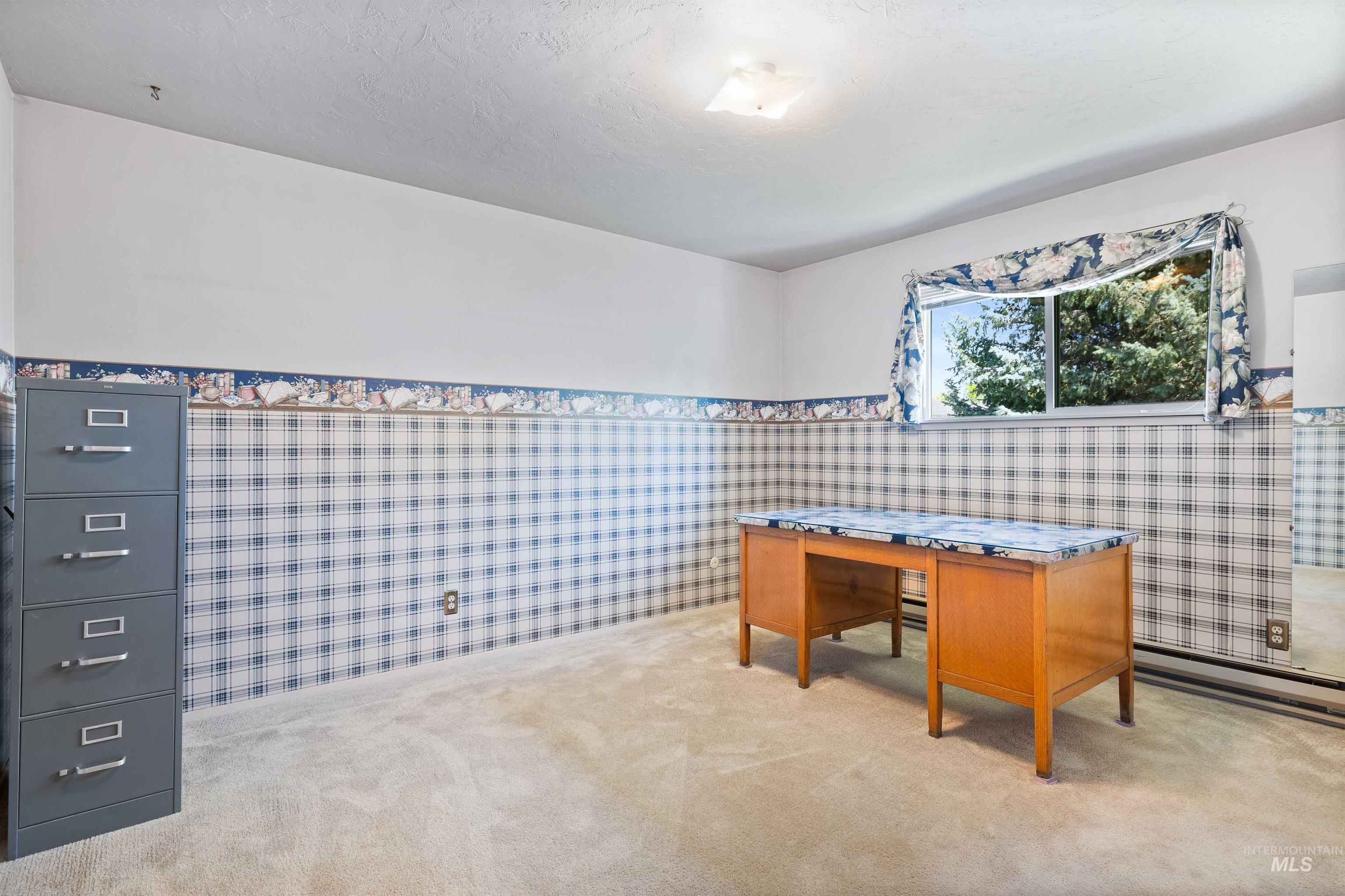 764 Meadows Dr. Property Photo 14