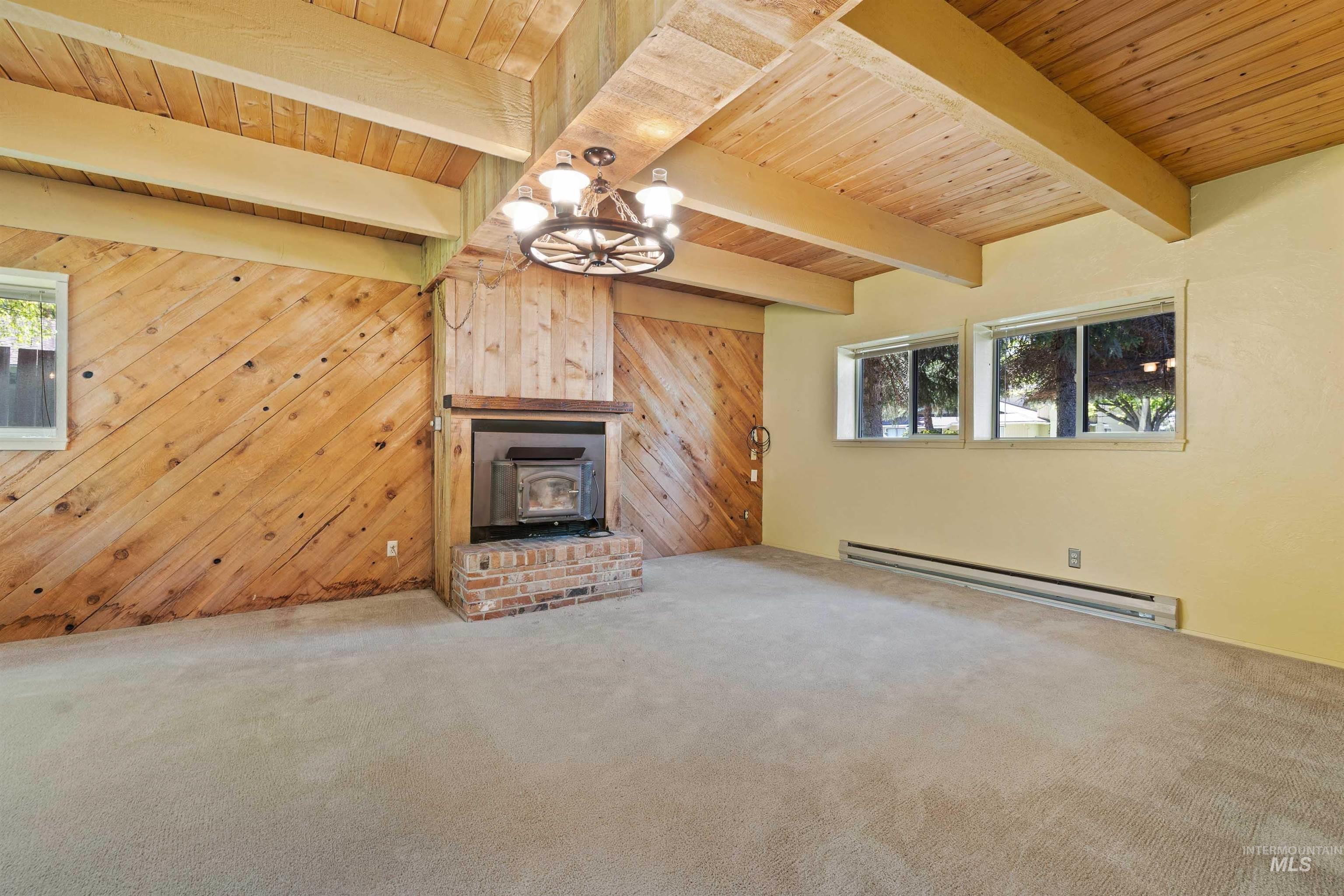 764 Meadows Dr. Property Photo 16