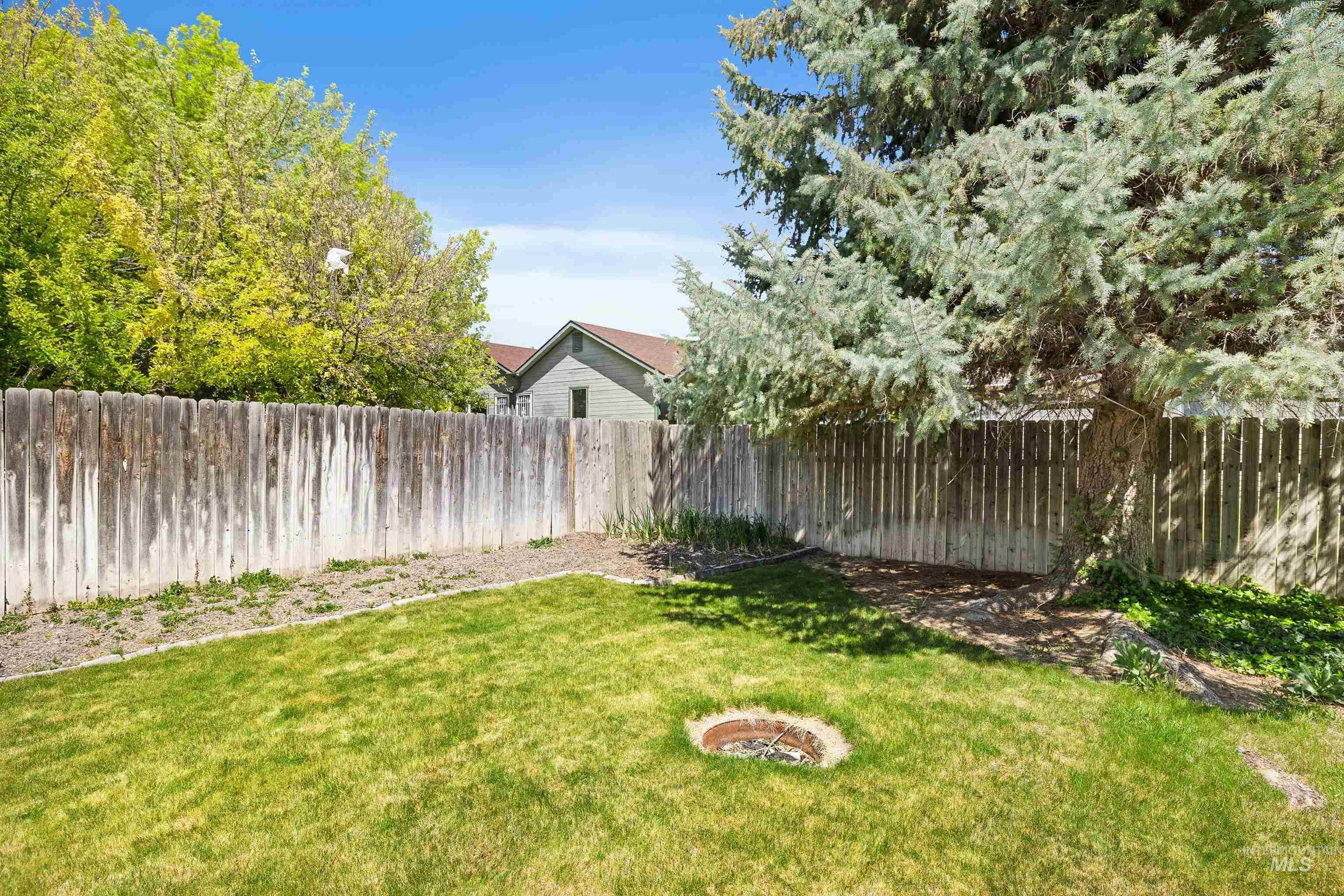 764 Meadows Dr. Property Photo 25