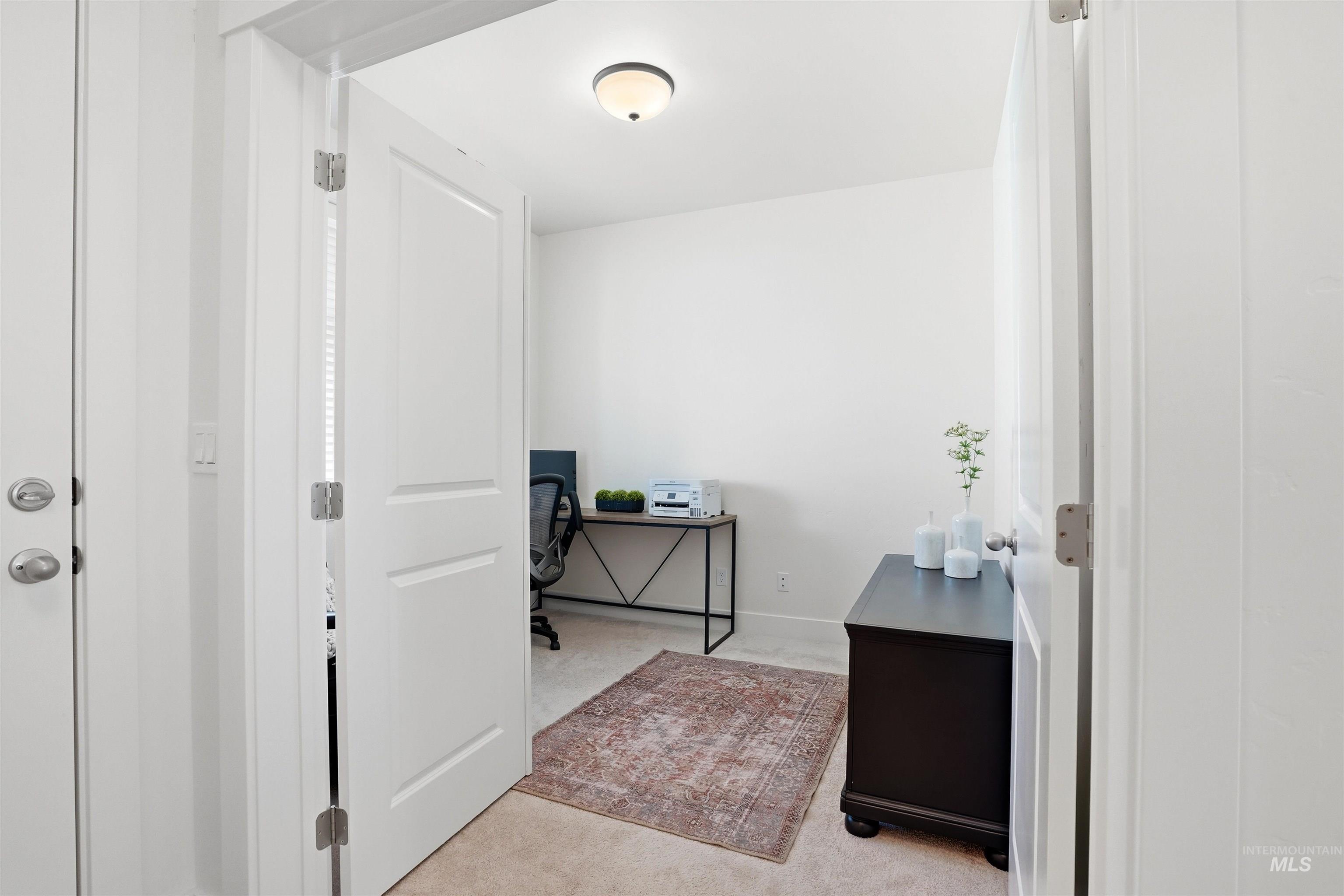 9077 W Bowie Street Property Photo 11