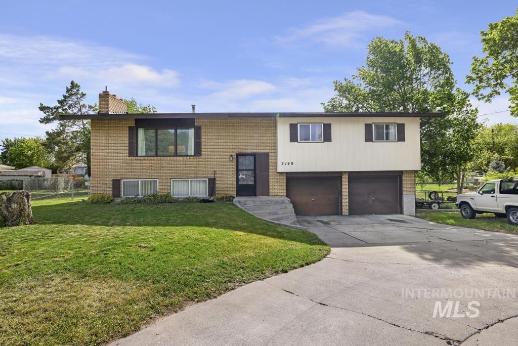 2148 Alta Vista Circle Property Photo 1