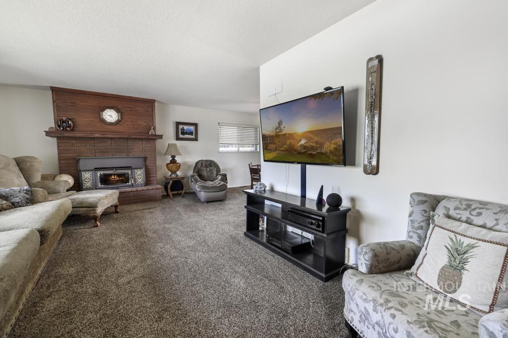 2148 Alta Vista Circle Property Photo 7