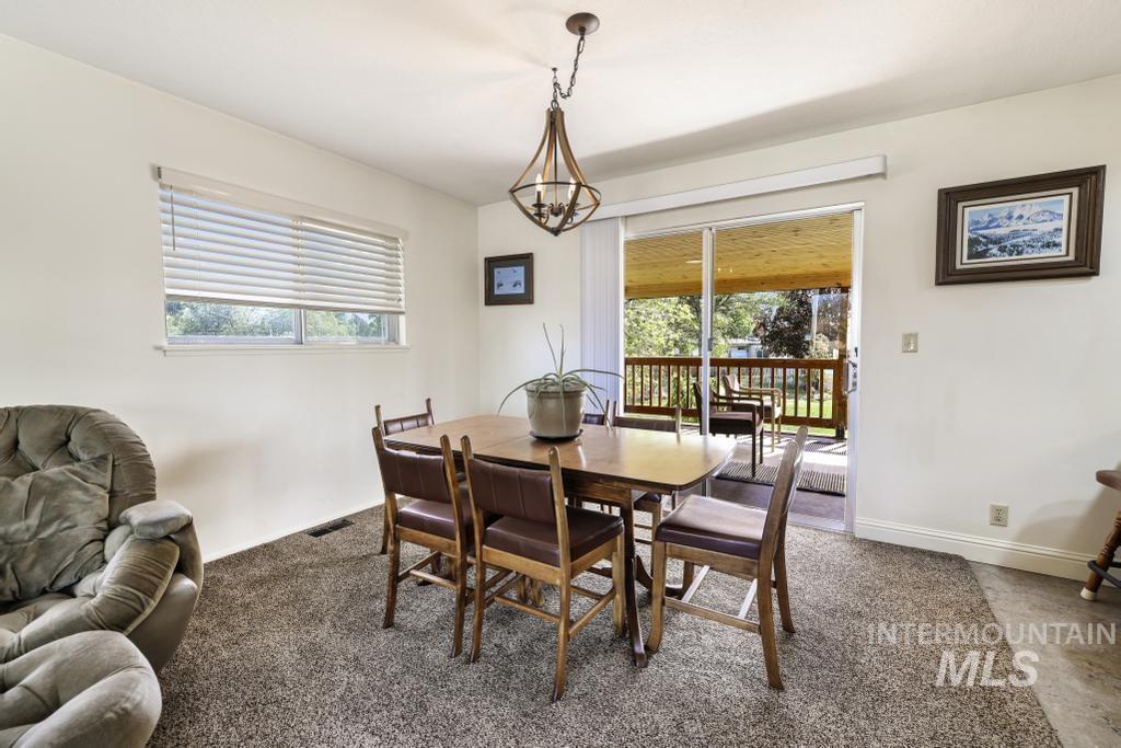 2148 Alta Vista Circle Property Photo 9