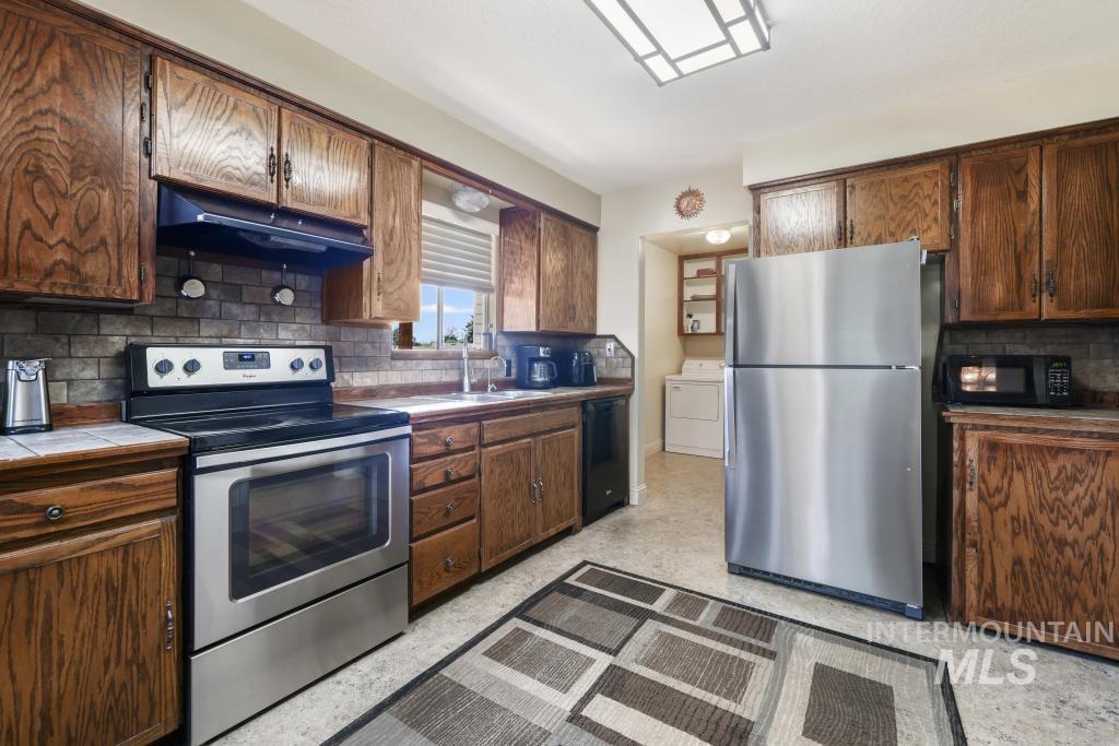 2148 Alta Vista Circle Property Photo 12