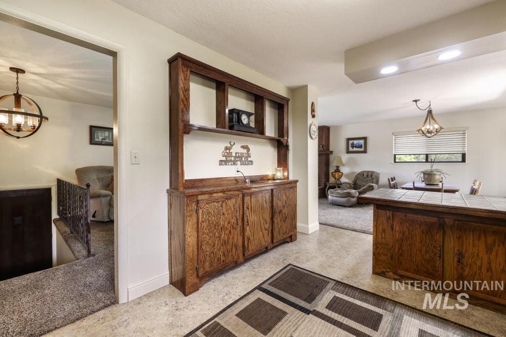 2148 Alta Vista Circle Property Photo 15