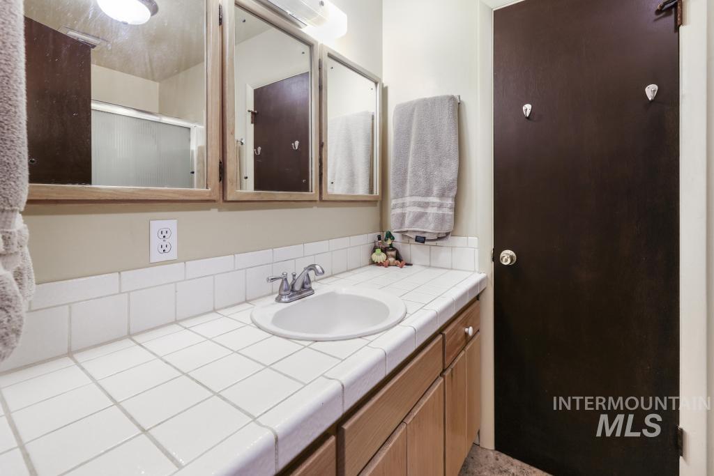 2148 Alta Vista Circle Property Photo 18