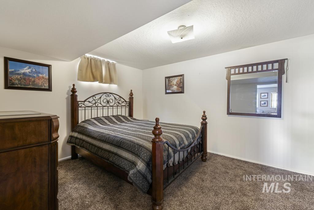 2148 Alta Vista Circle Property Photo 28