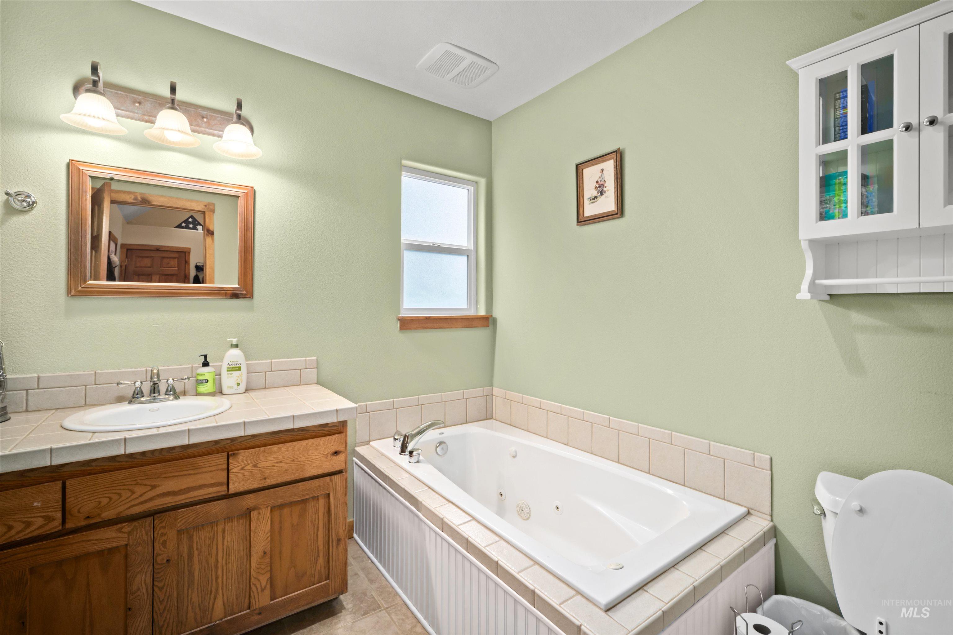 9 Deer Valley Rd. Property Photo 13