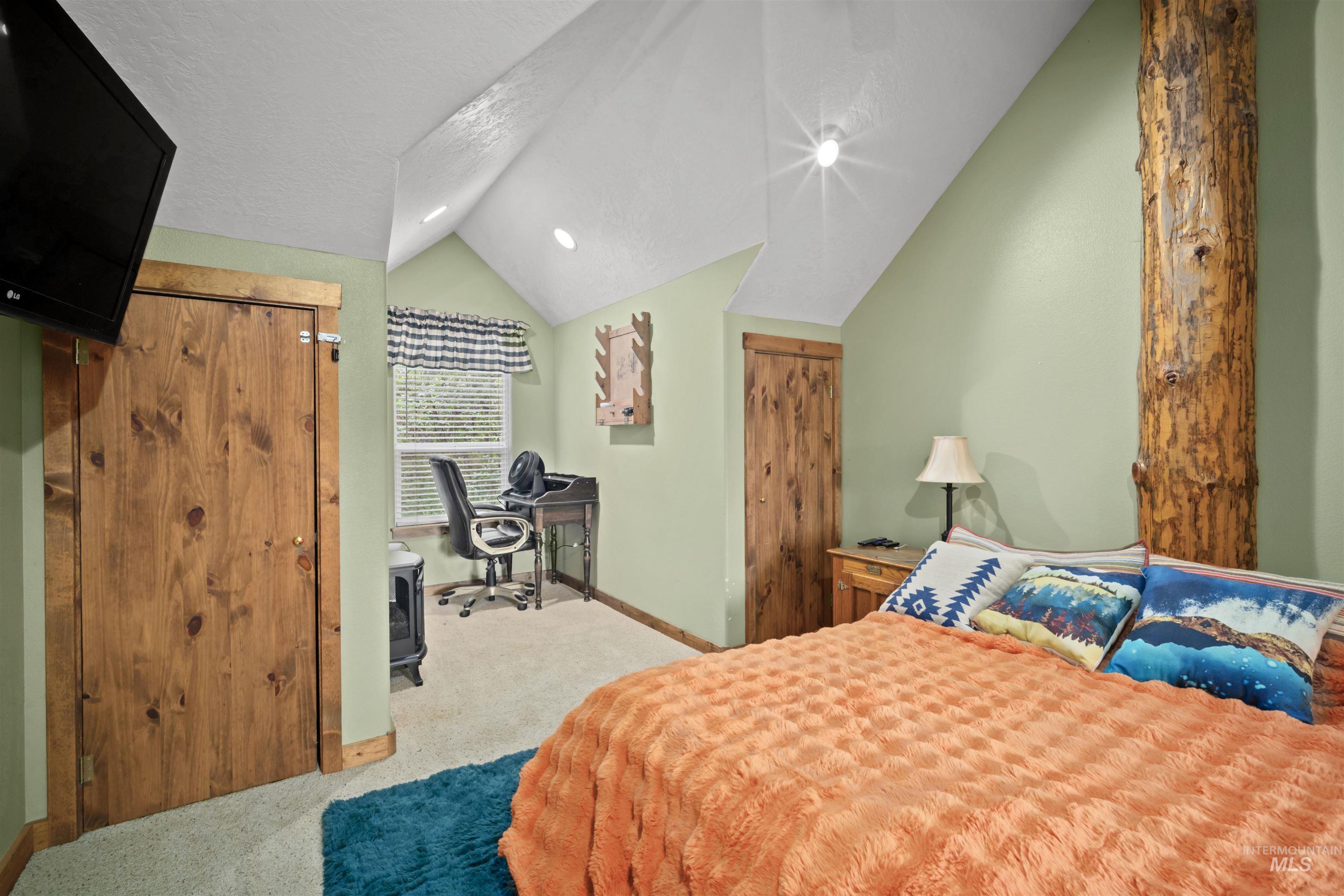 9 Deer Valley Rd. Property Photo 18