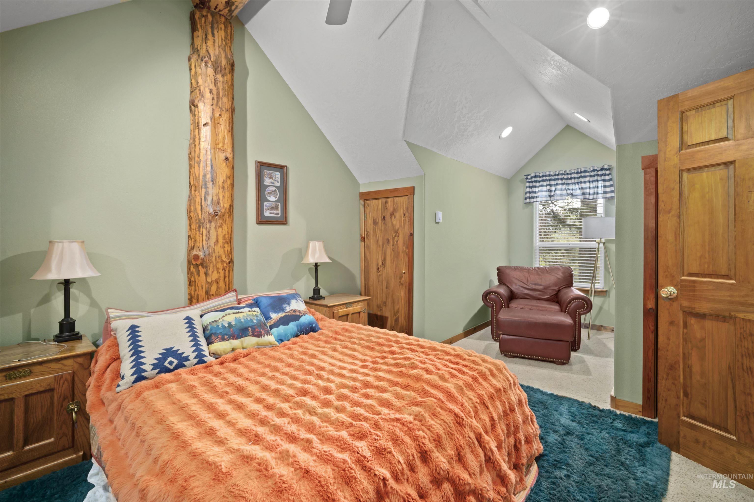 9 Deer Valley Rd. Property Photo 19