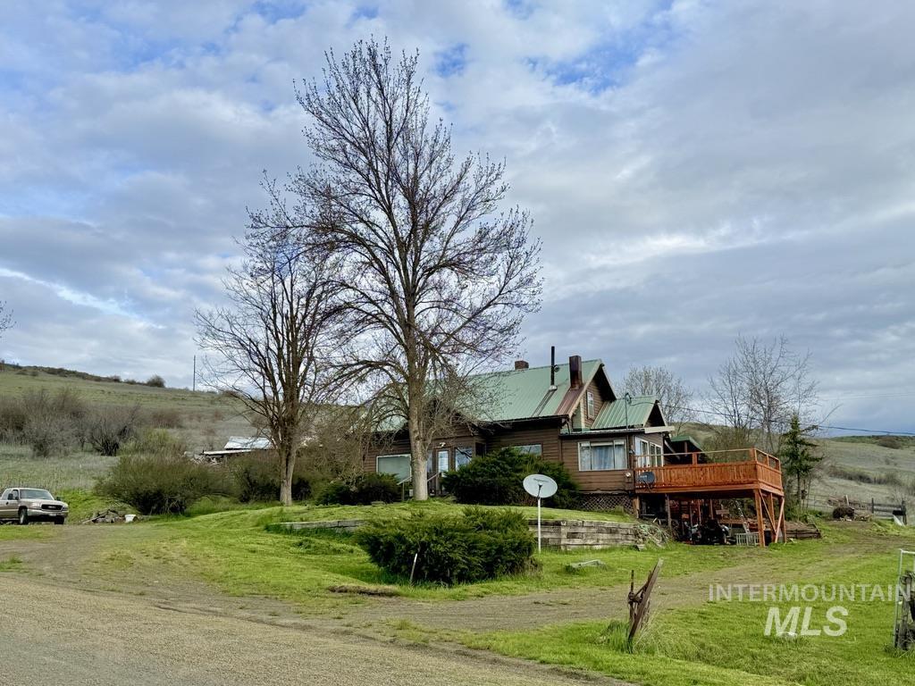 1349 Reservation Line Road Property Photo 2
