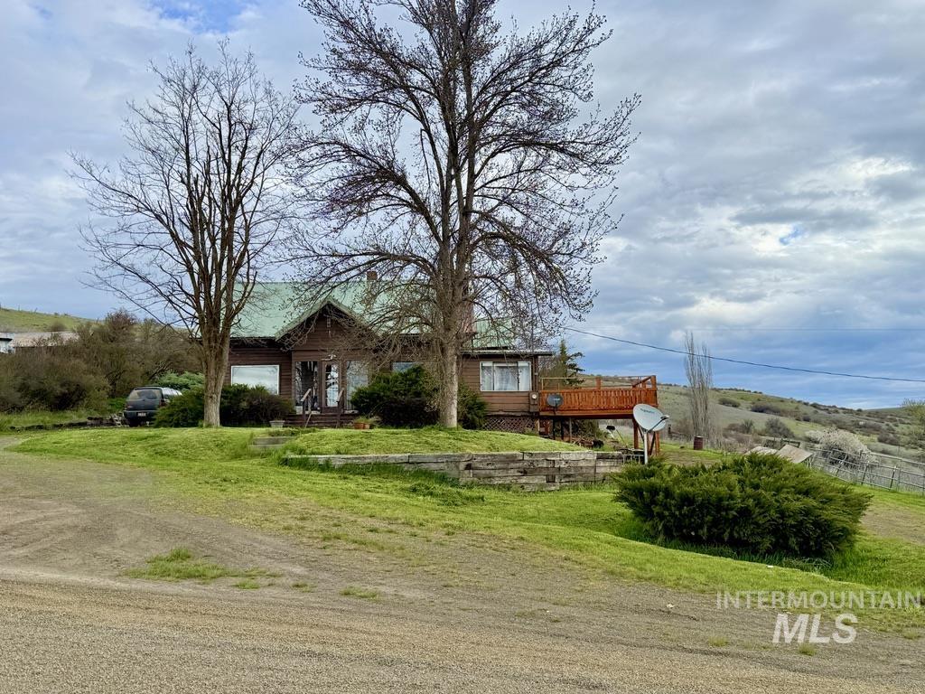 1349 Reservation Line Road Property Photo 3