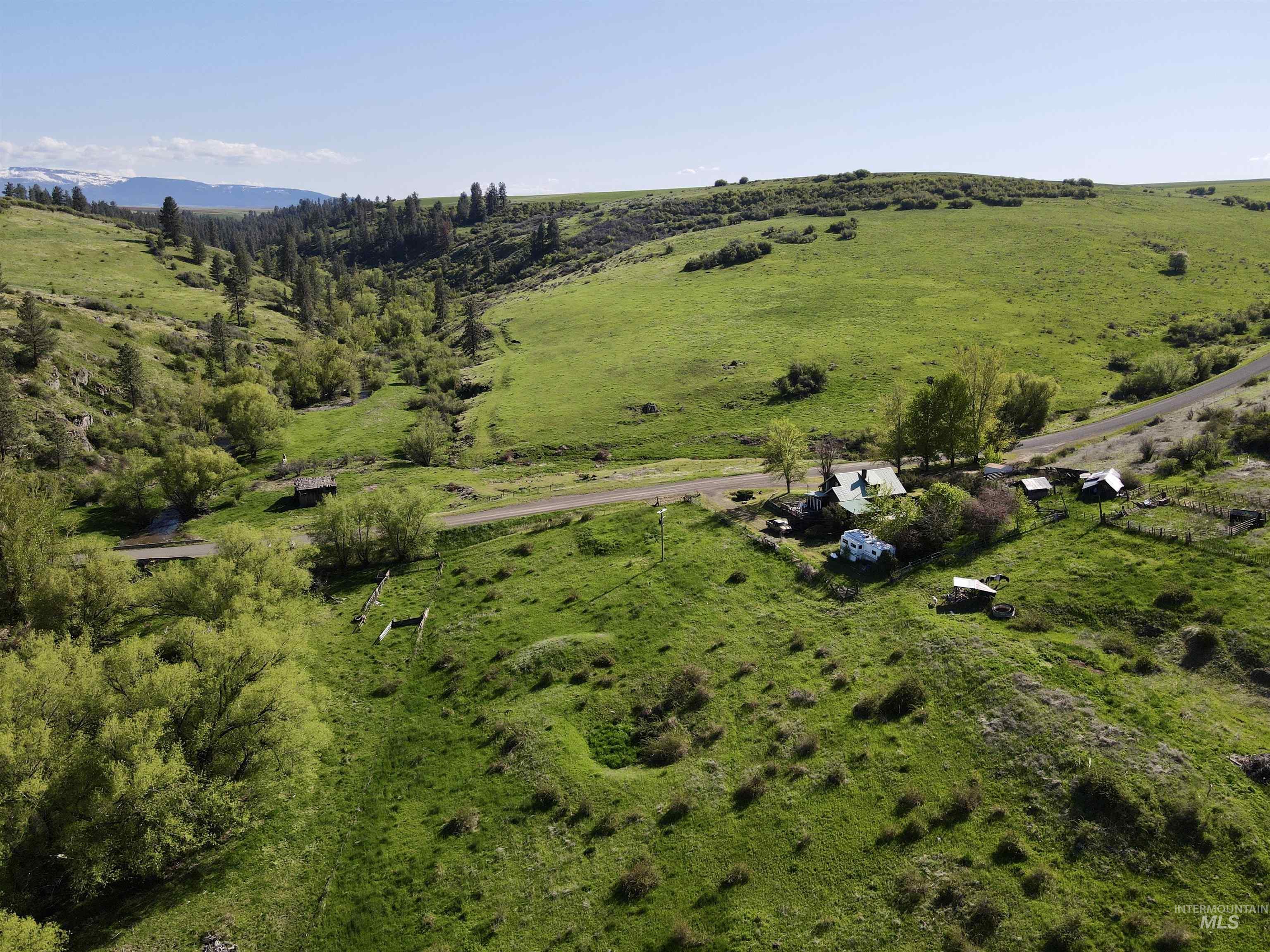 1349 Reservation Line Road Property Photo 9