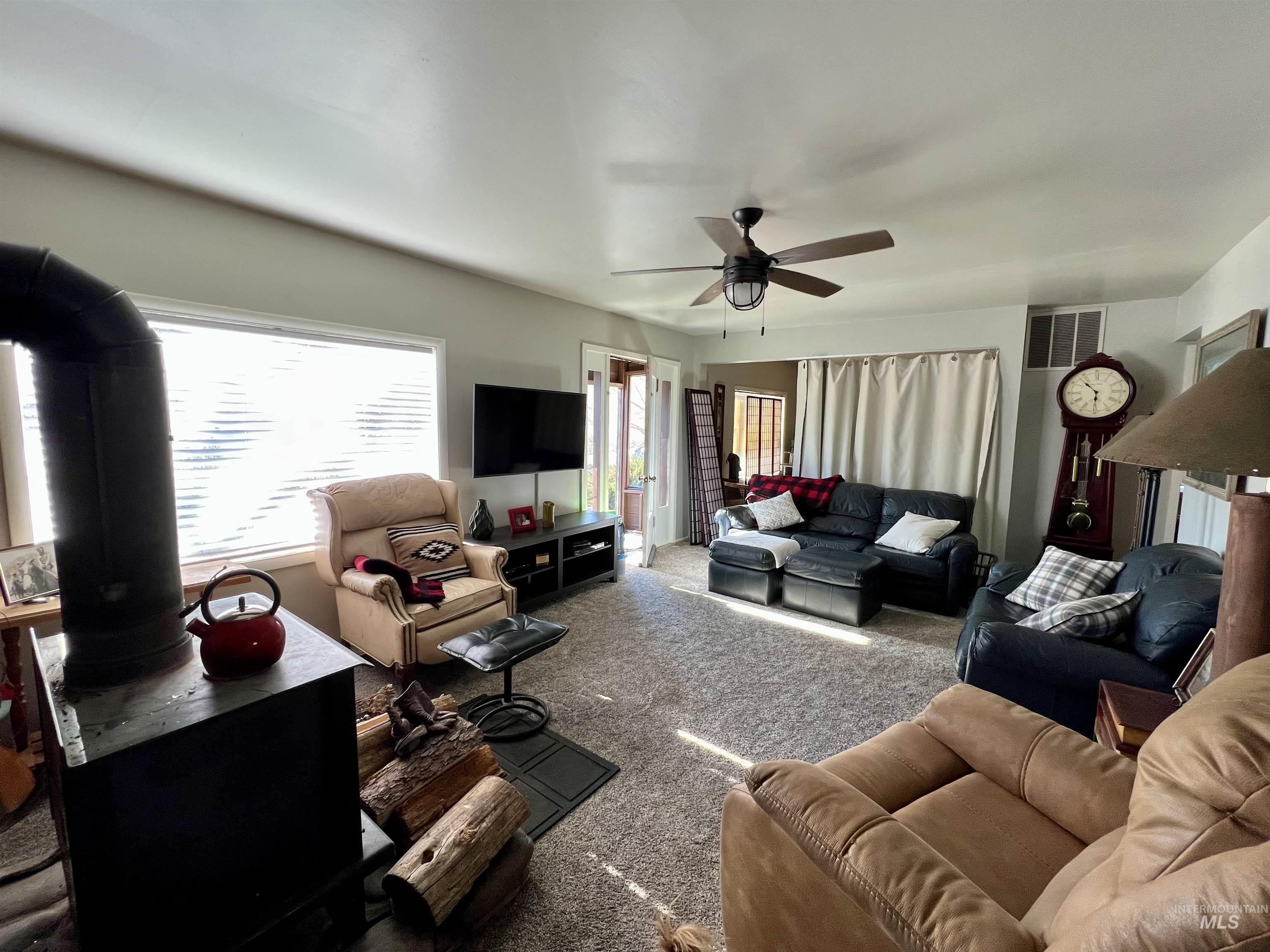 1349 Reservation Line Road Property Photo 19