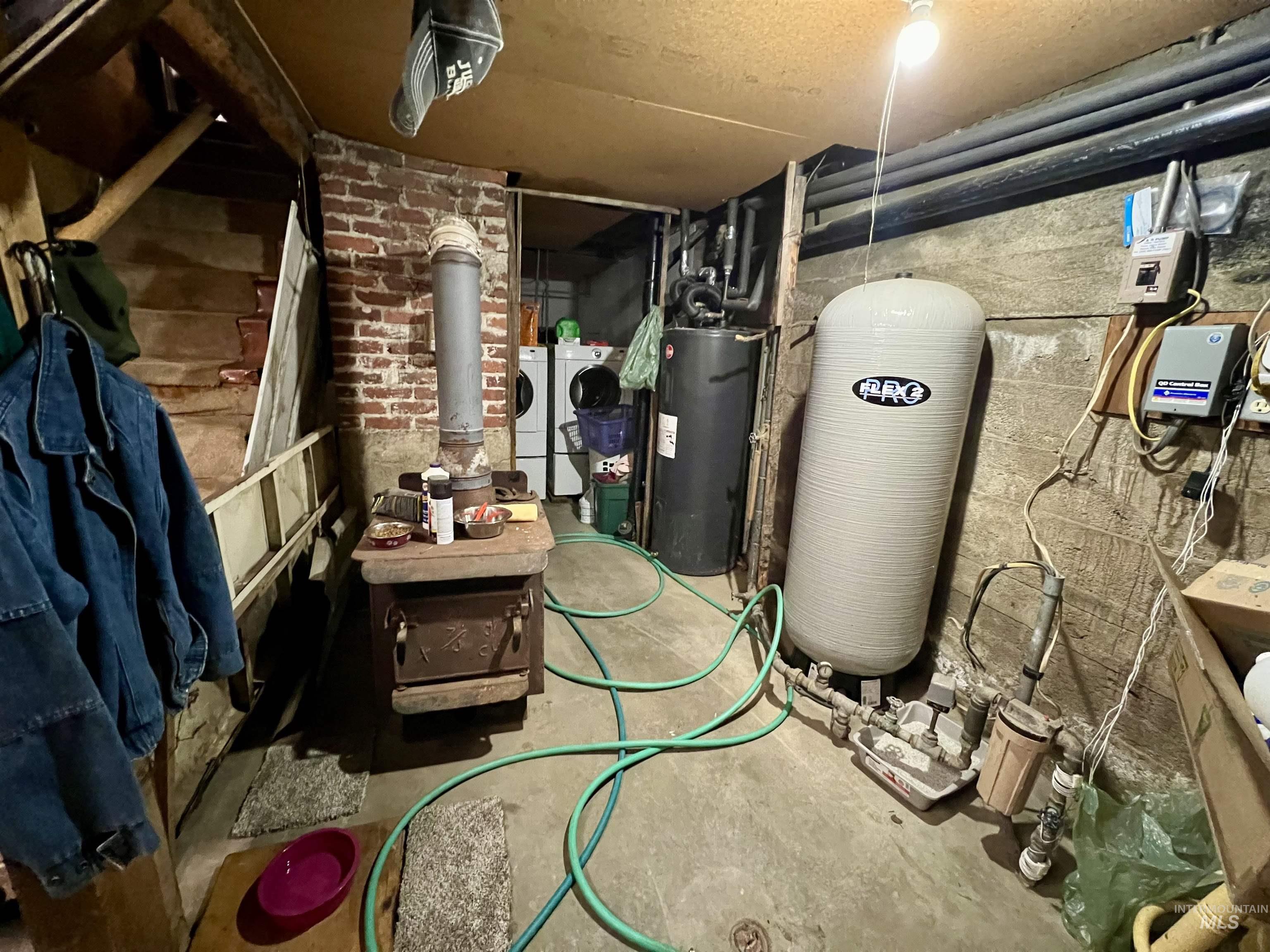 1349 Reservation Line Road Property Photo 33