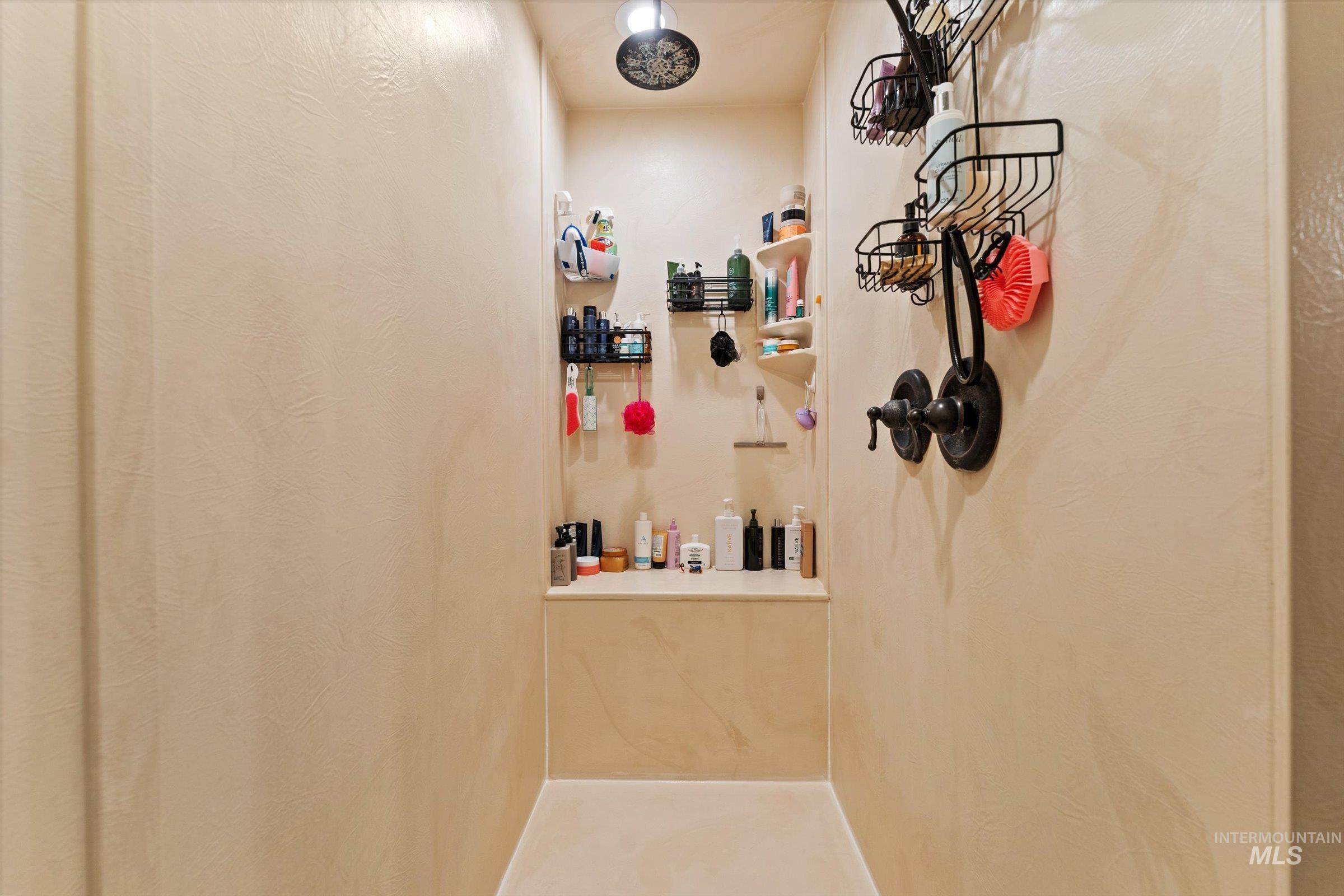 821 S Cove Ln Property Photo 19