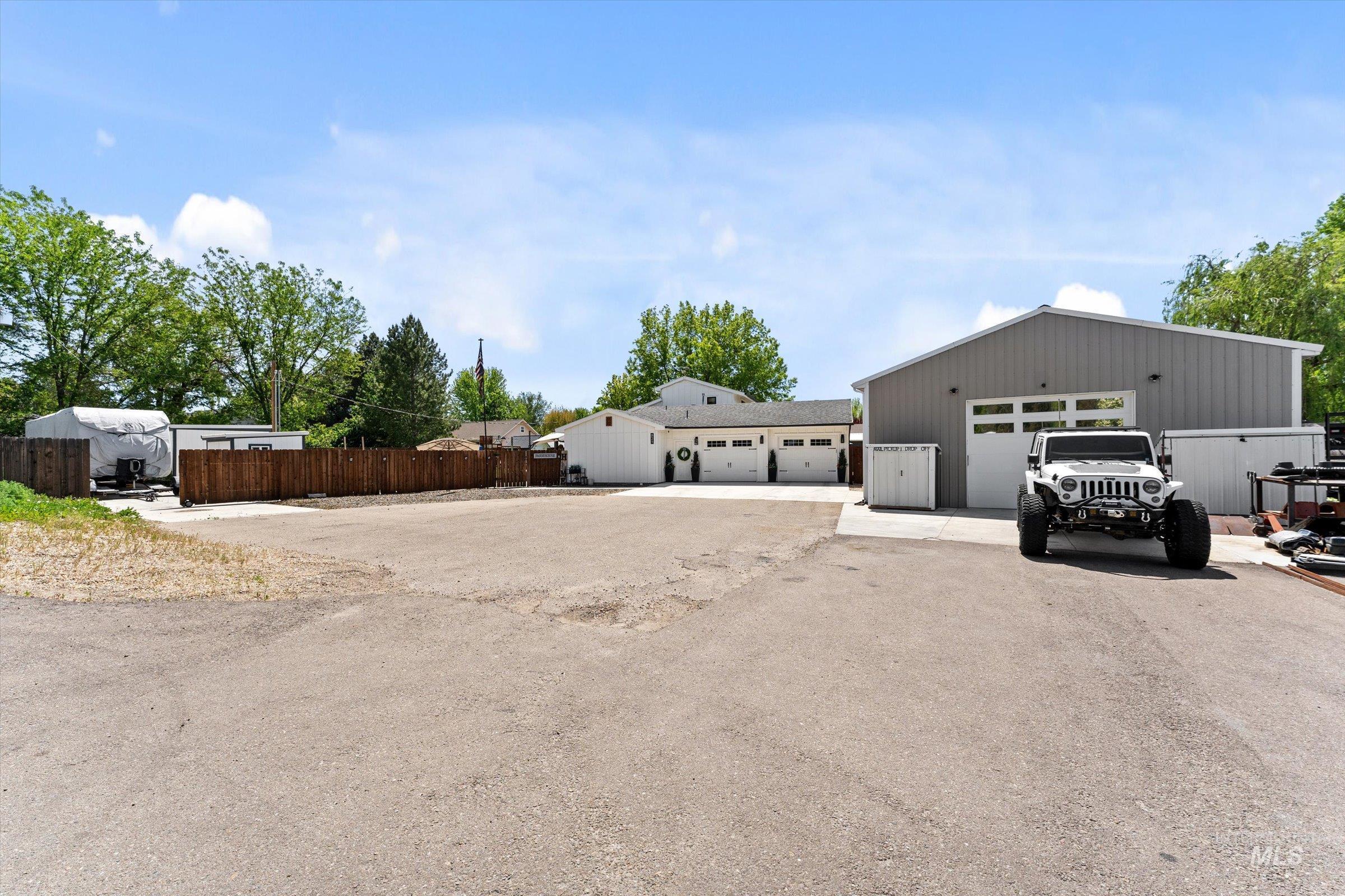 821 S Cove Ln Property Photo 25