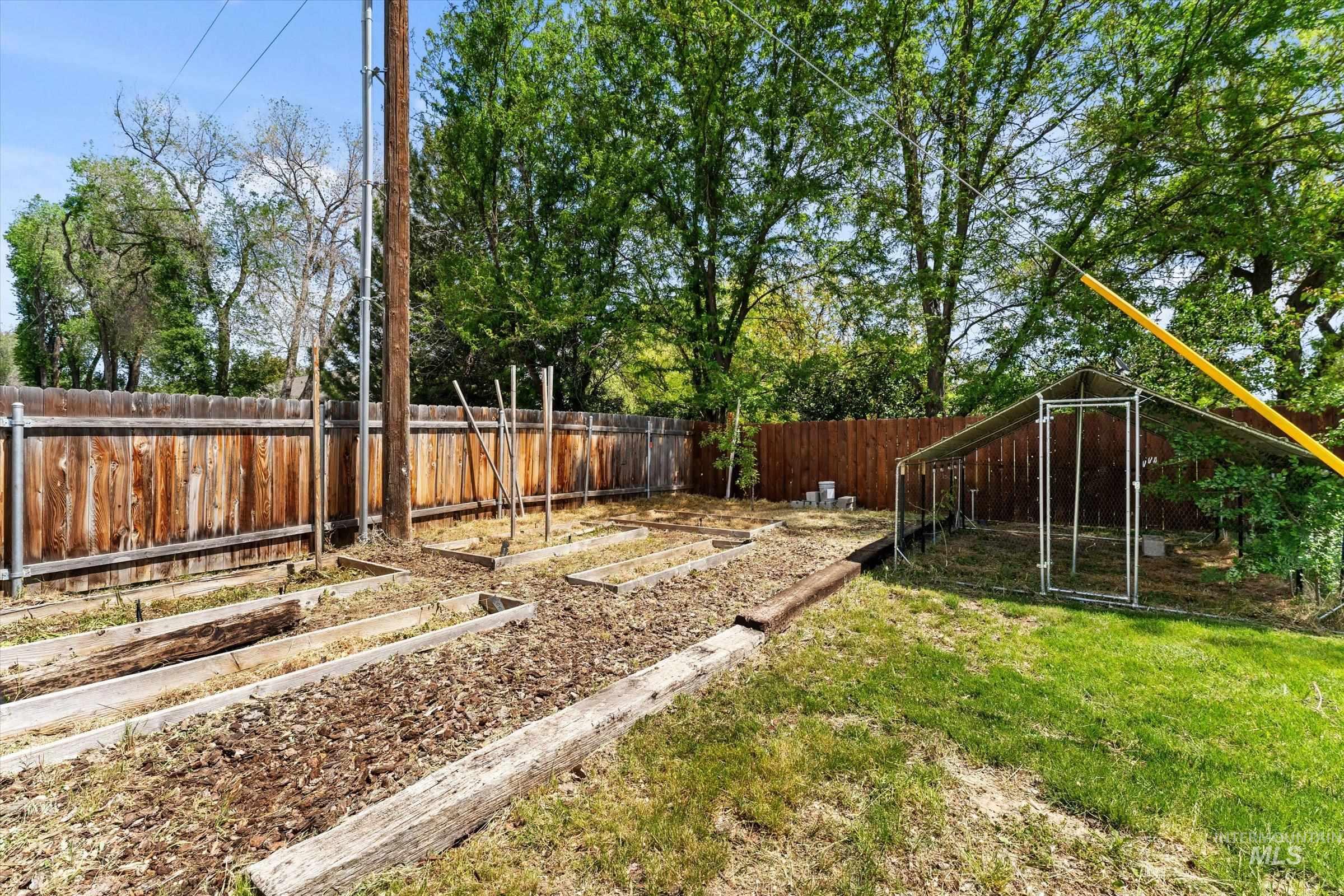 821 S Cove Ln Property Photo 37
