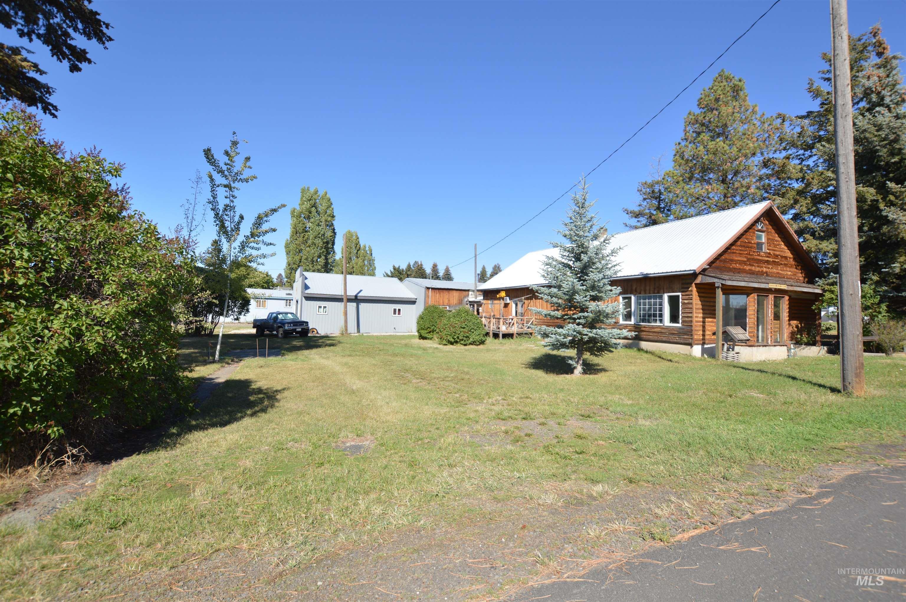 510 E Main St. Property Photo 1