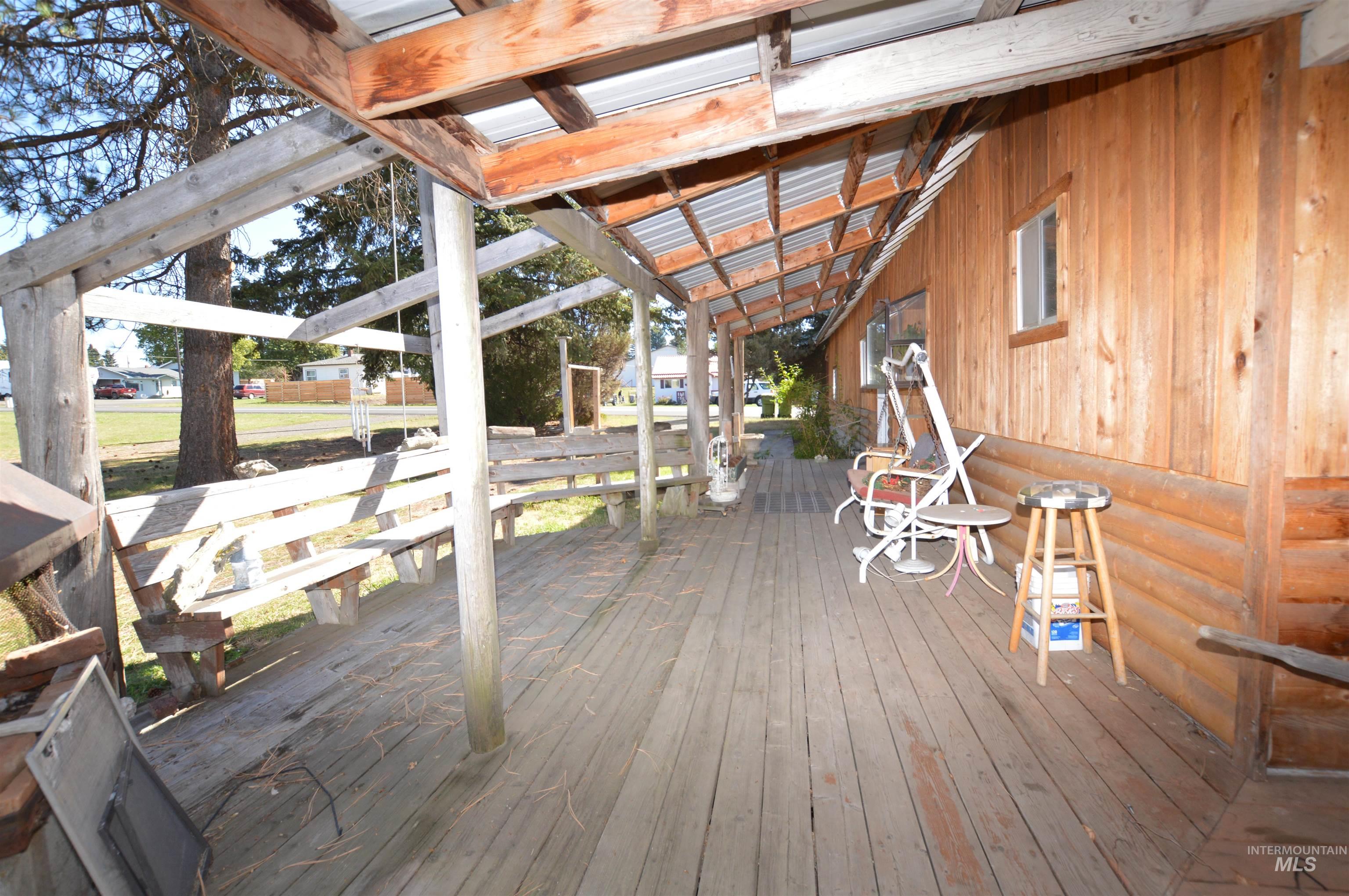 510 E Main St. Property Photo 9
