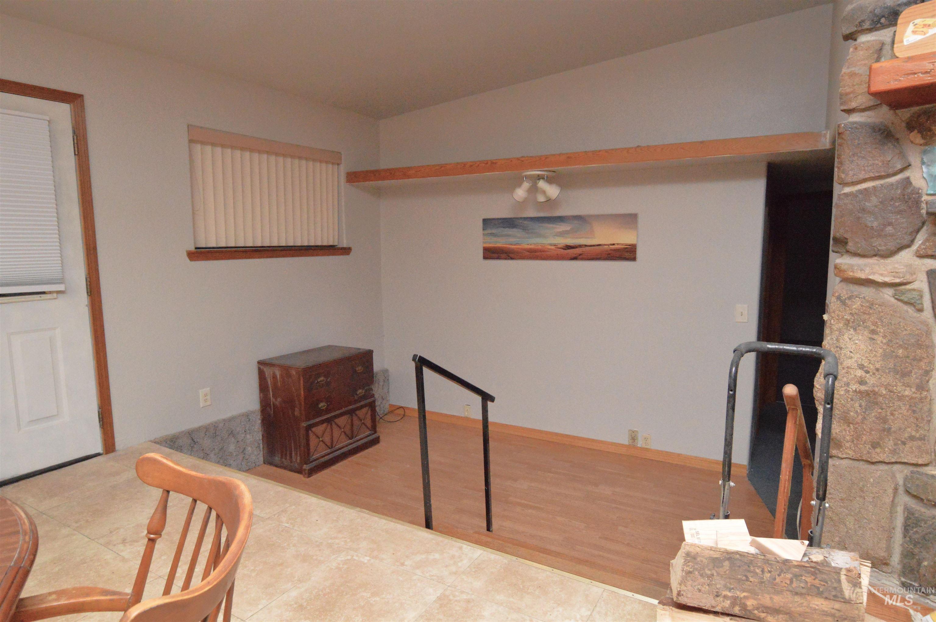 510 E Main St. Property Photo 14