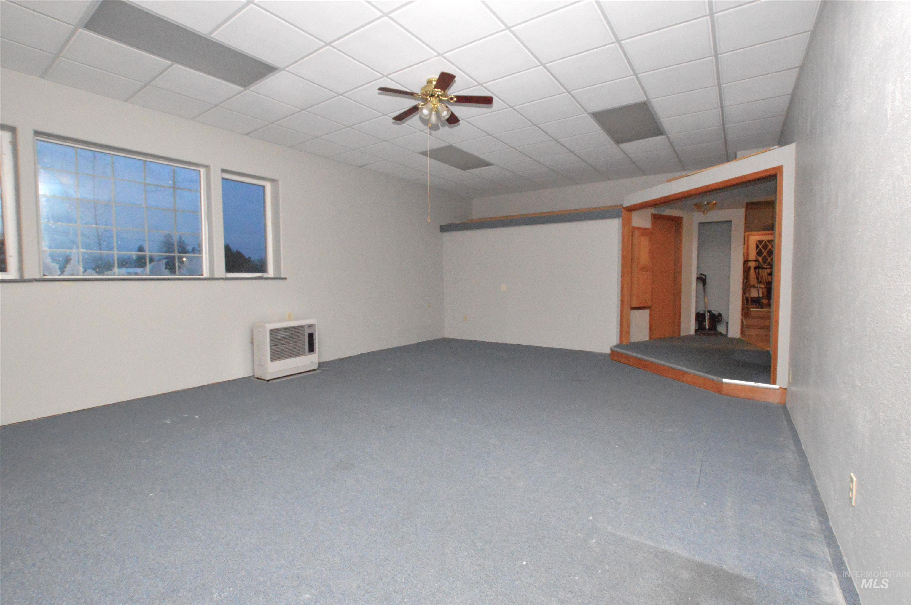 510 E Main St. Property Photo 18