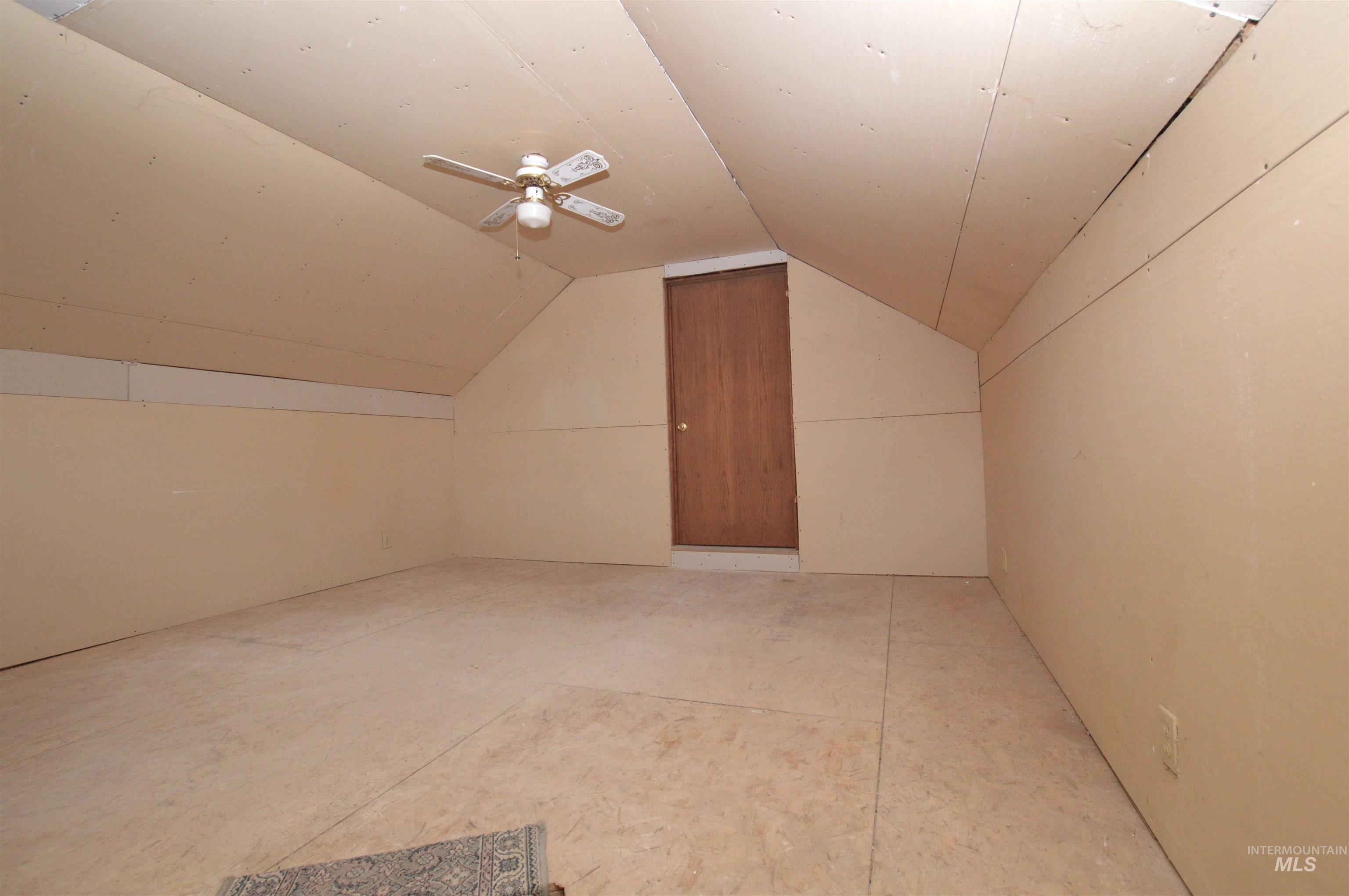 510 E Main St. Property Photo 27
