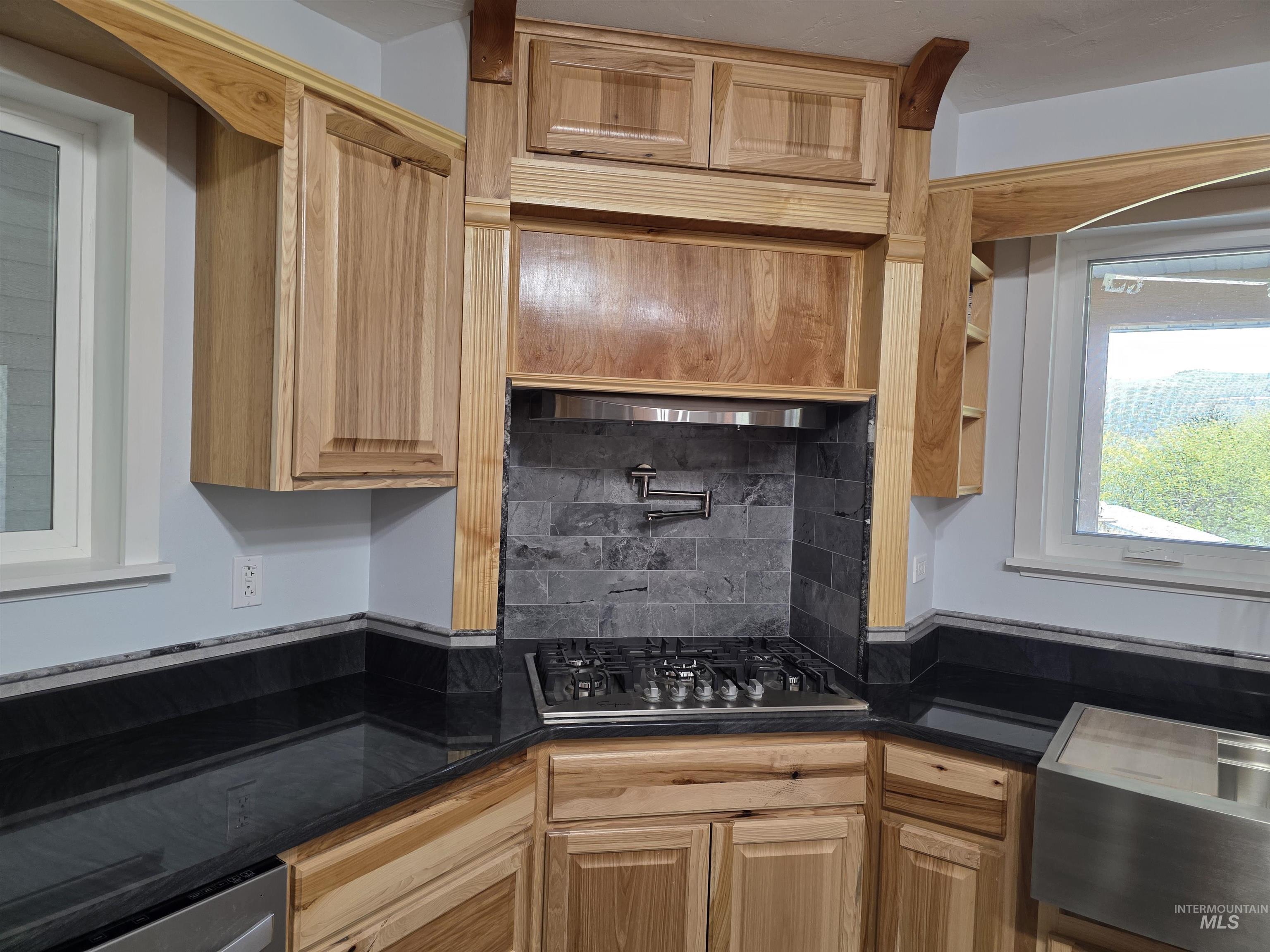 107 Pine Rd Property Photo 9