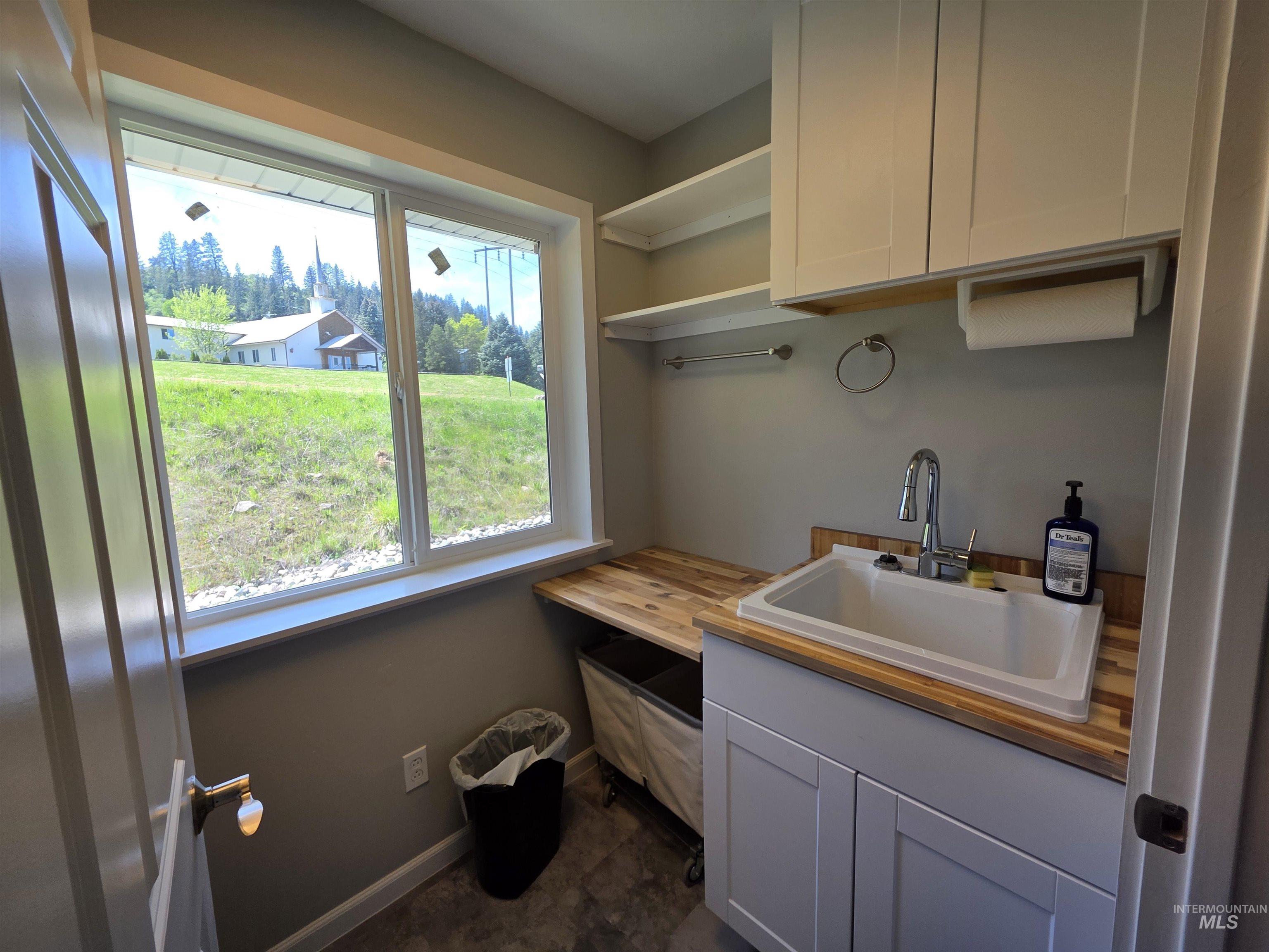 107 Pine Rd Property Photo 17