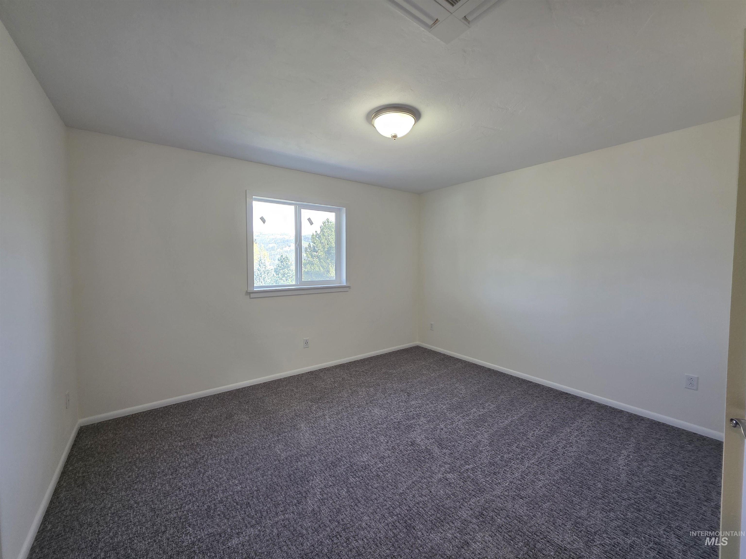 107 Pine Rd Property Photo 37
