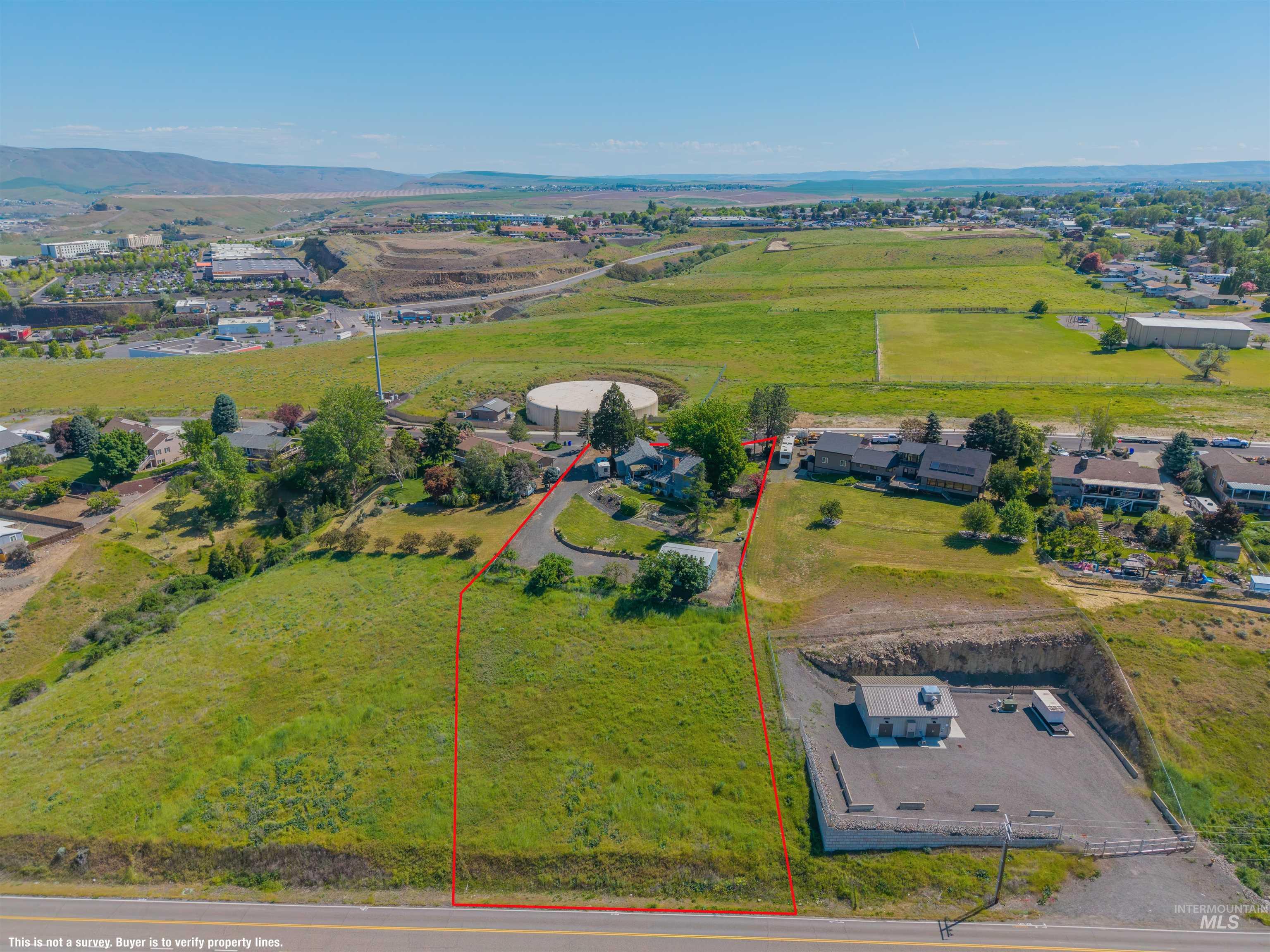 2720 6th Street Property Photo 4
