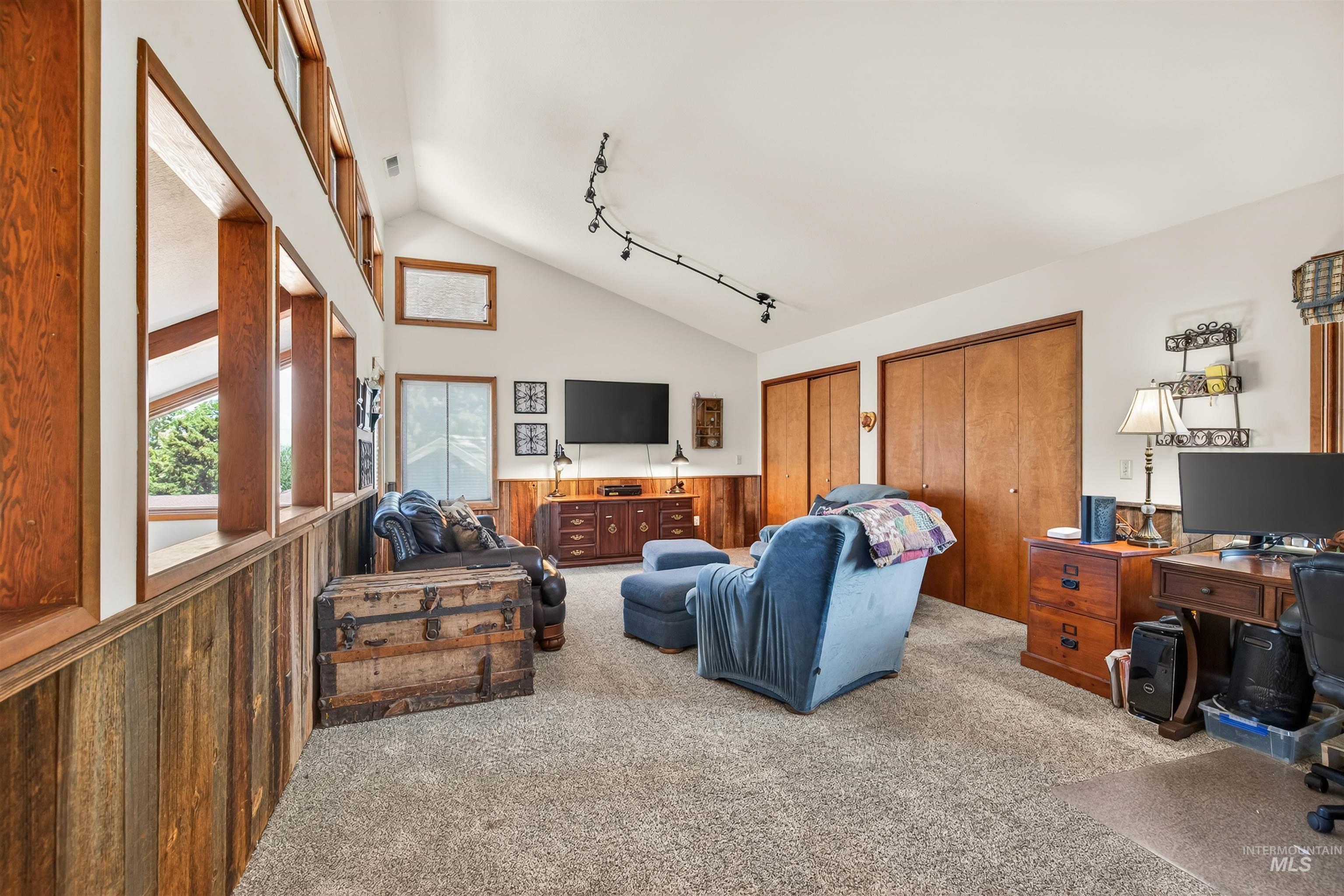 2720 6th Street Property Photo 9
