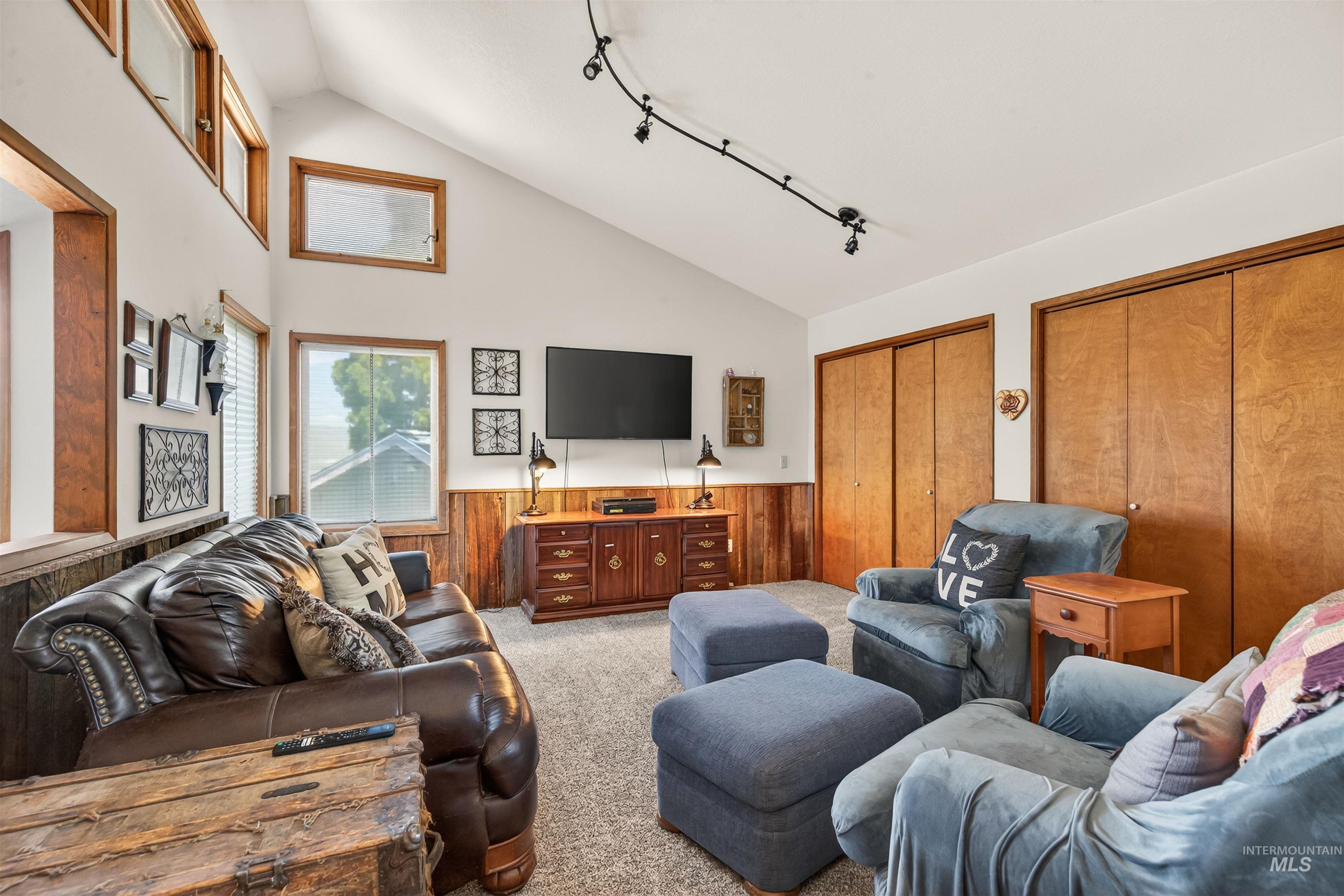 2720 6th Street Property Photo 11
