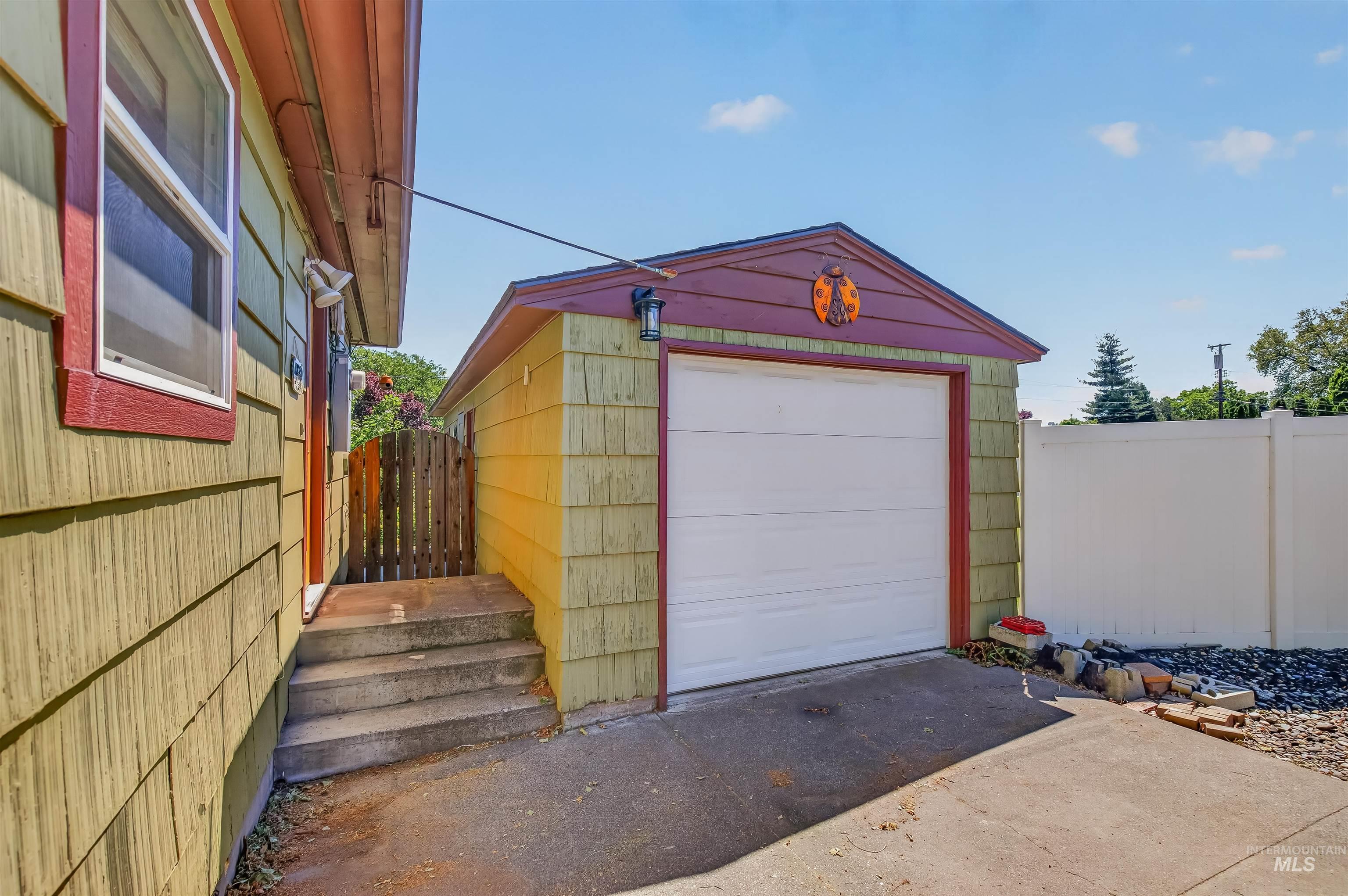 1241 5th Street Property Photo 4
