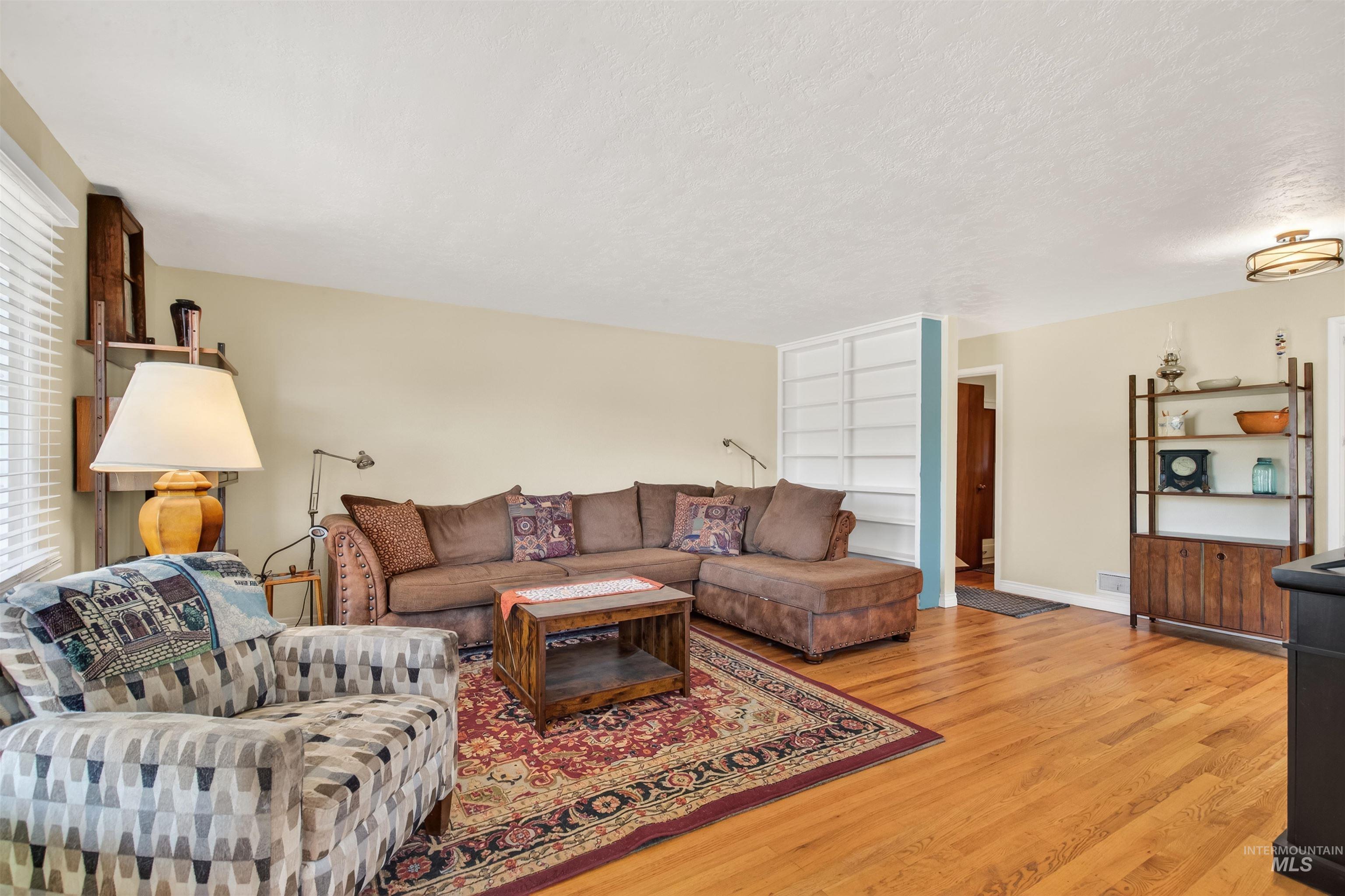 1241 5th Street Property Photo 6