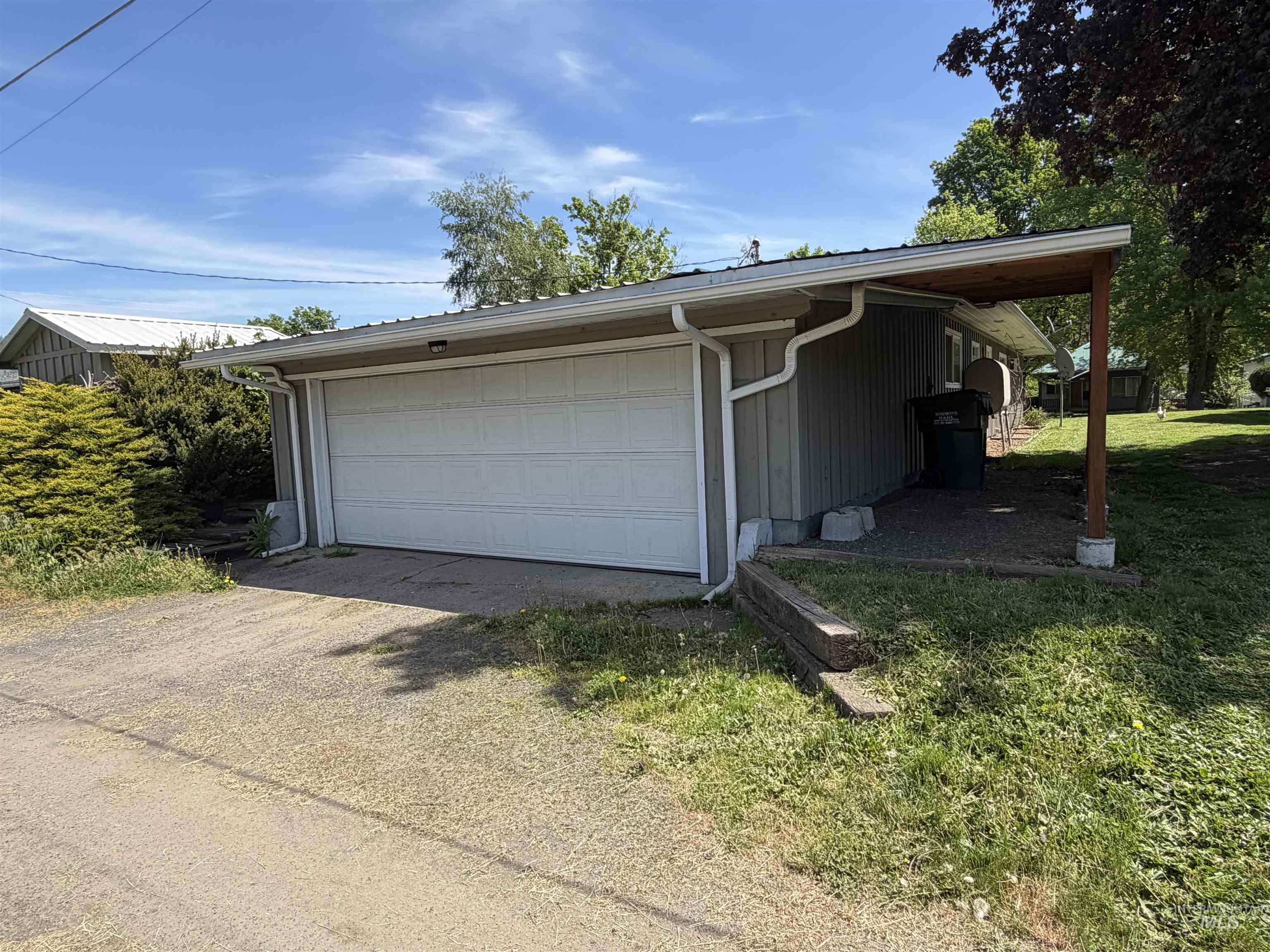 812 Maple Street Property Photo 10