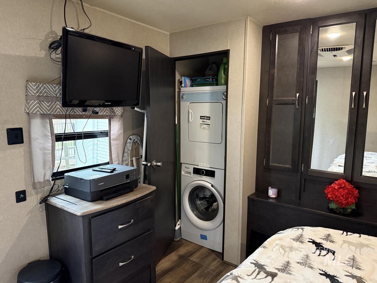 8 P Street Property Photo 7