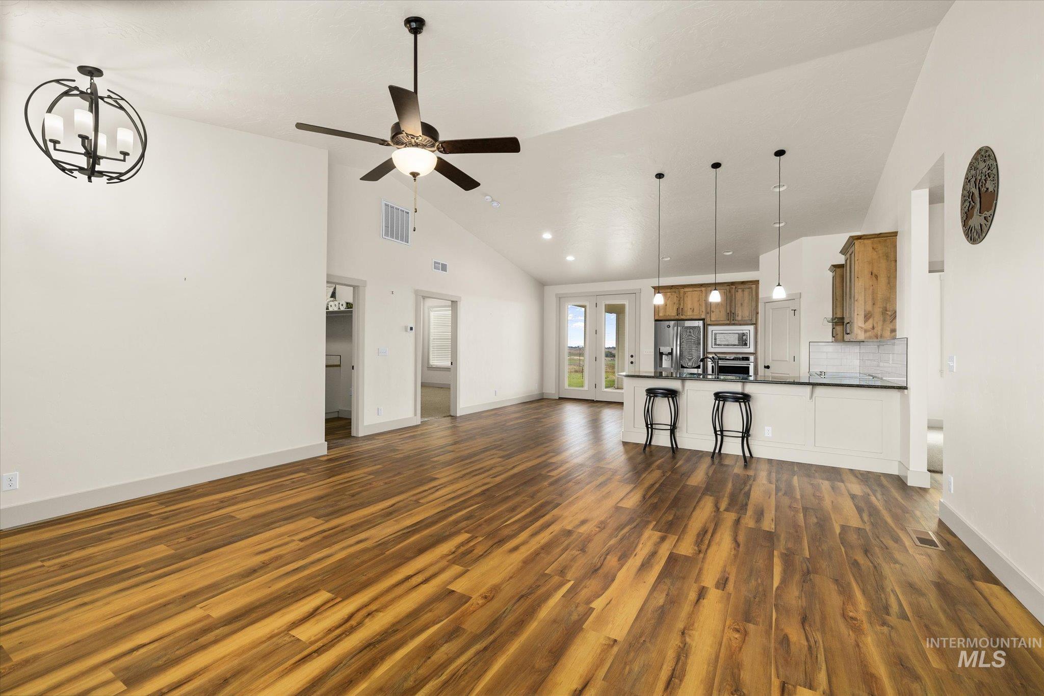 26938 Breakaway Ln Property Photo 13