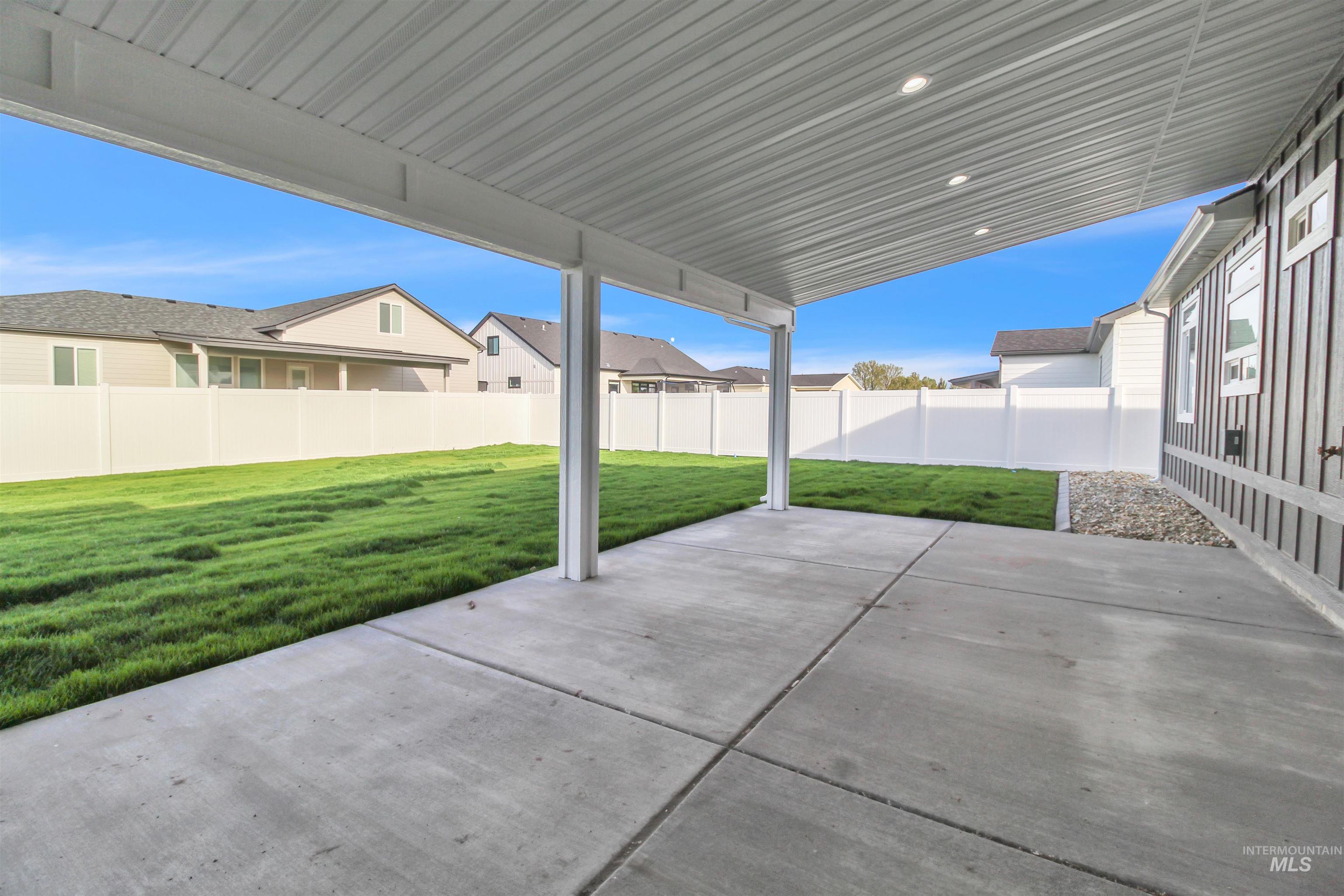 810 Snake River Drive Property Photo 31