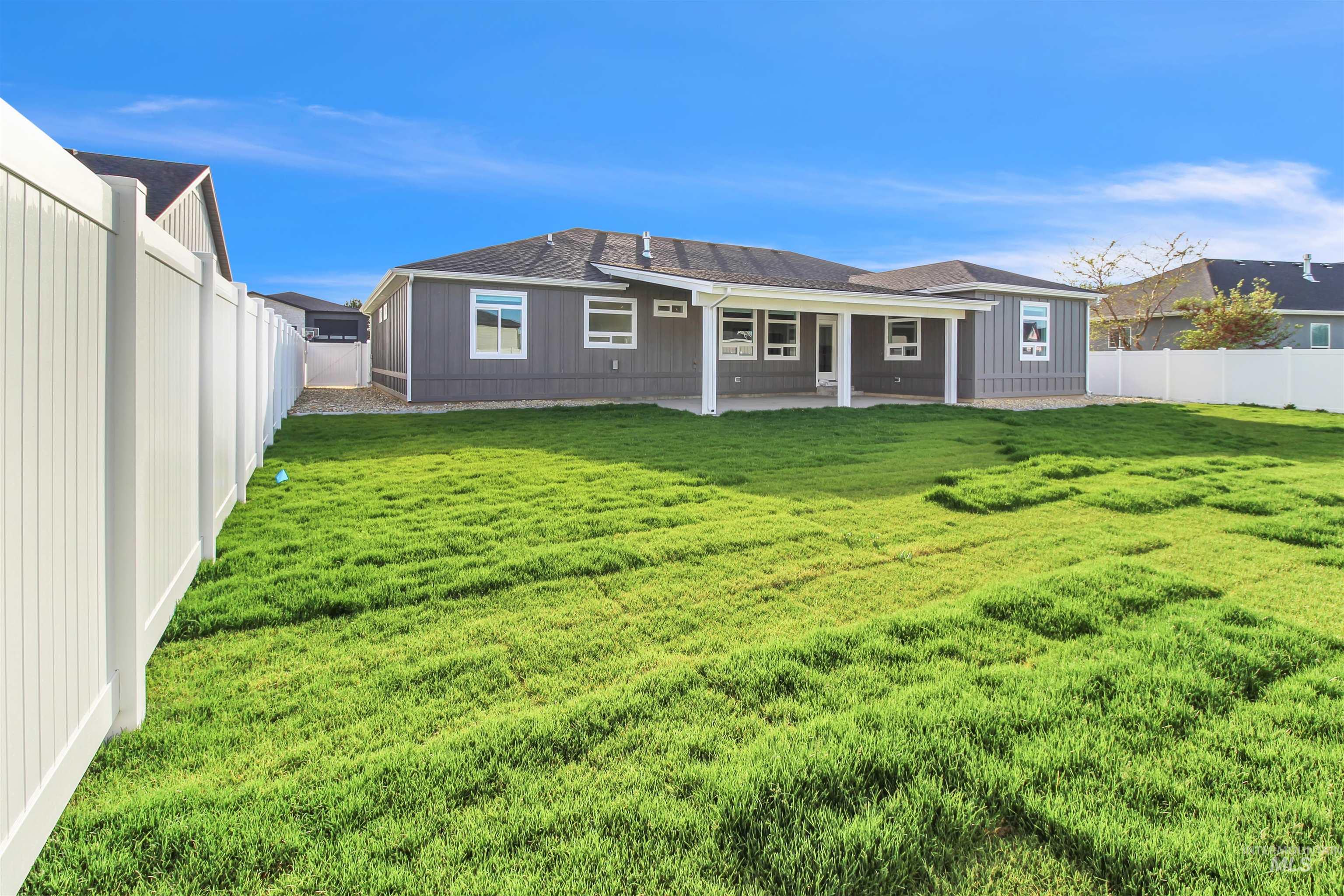 810 Snake River Drive Property Photo 33