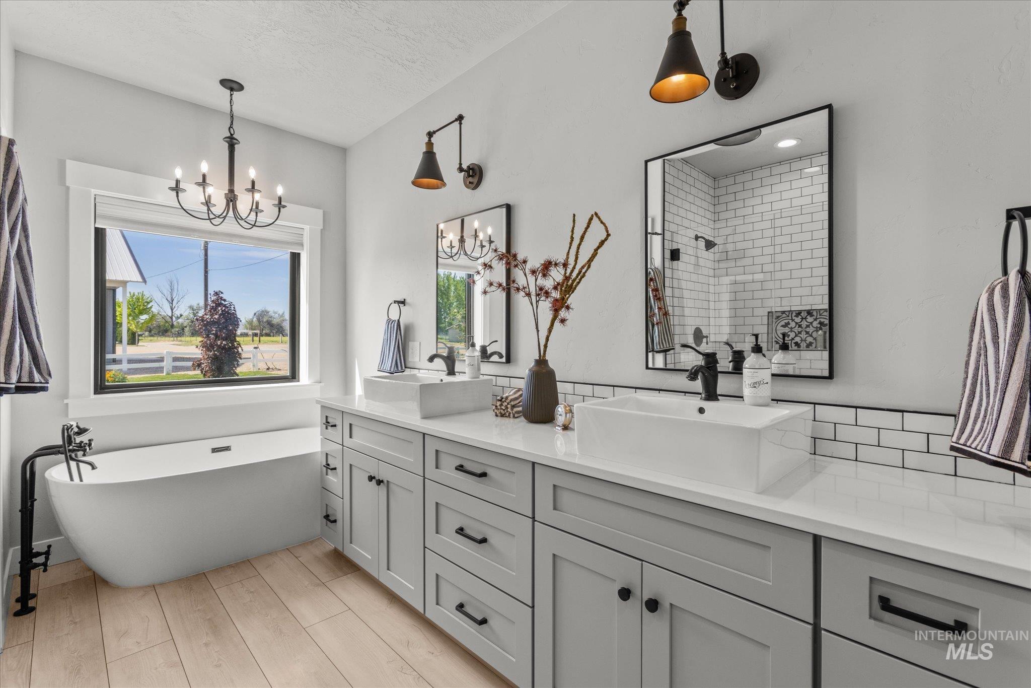 17220 Colbey Lane Property Photo 18