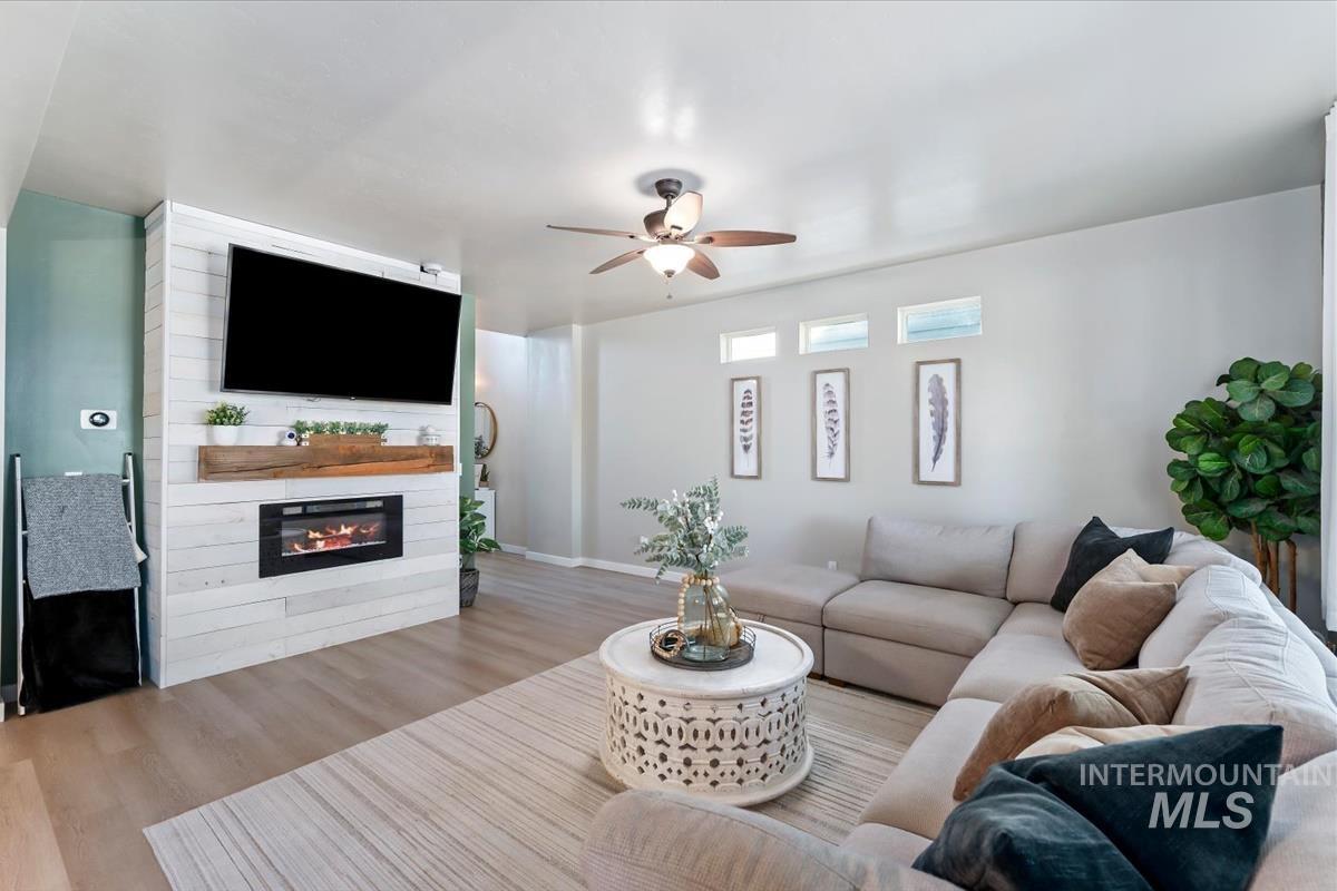 1710 W Woodington St. Property Photo 6