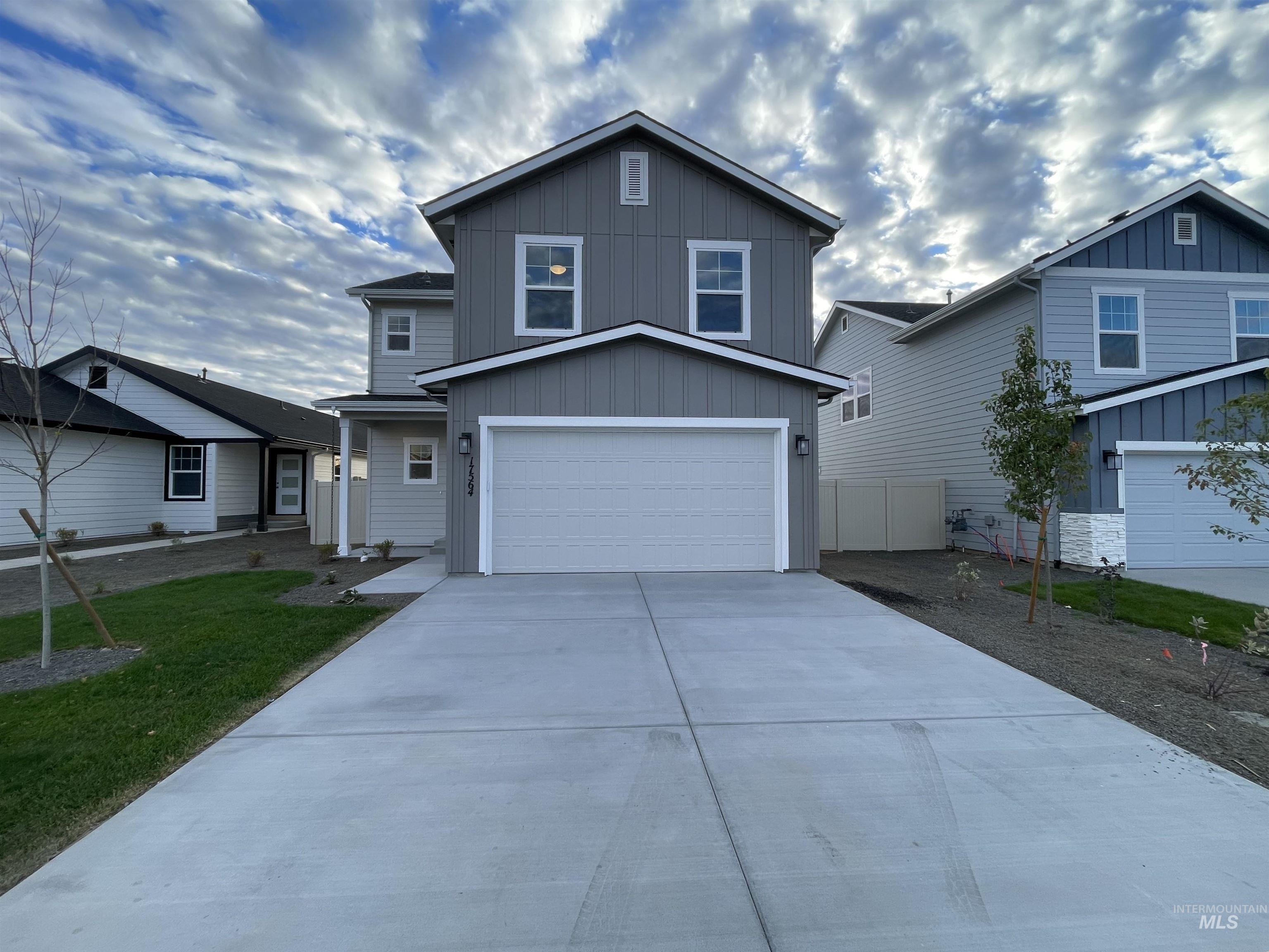 17564 Moon Ridge Pl Property Photo 1