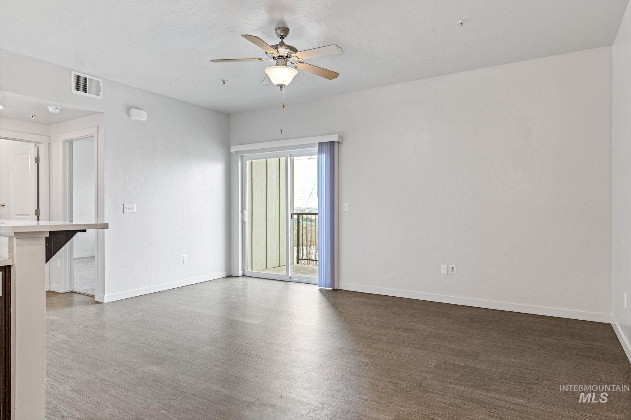 16090 N Merchant Way Property Photo 3