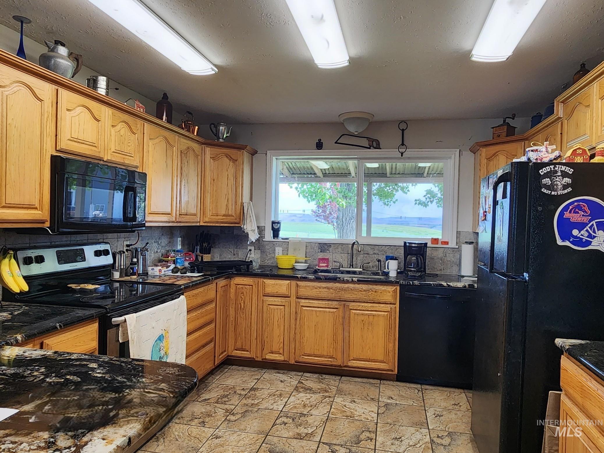 3897 W Elm Road Property Photo 16