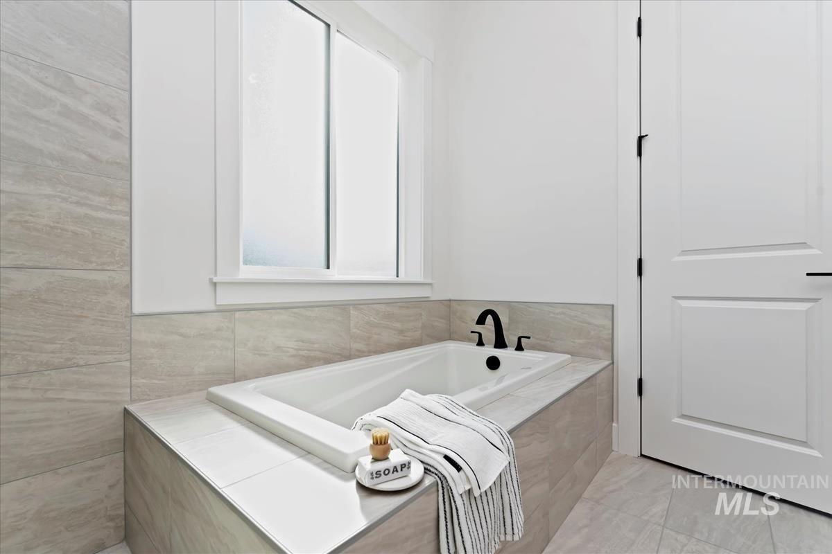 7343 Powell Pl Property Photo 26