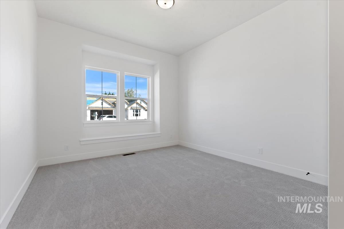 7343 Powell Pl Property Photo 32