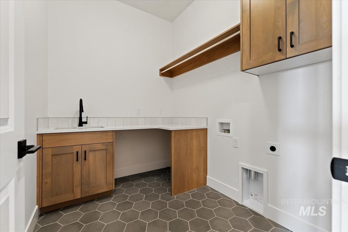 7343 Powell Pl Property Photo 37