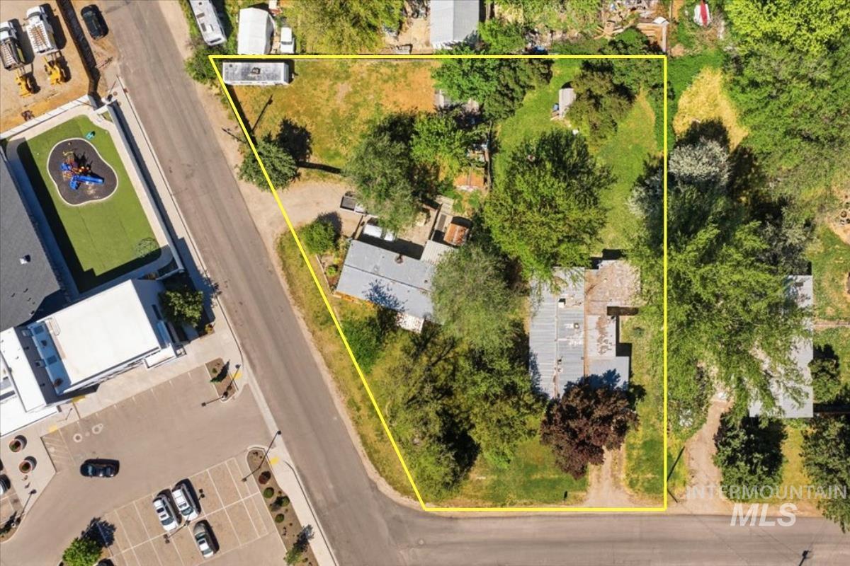 7700 N Jennie Ln & 10426 W Claudia Road Property Photo 6